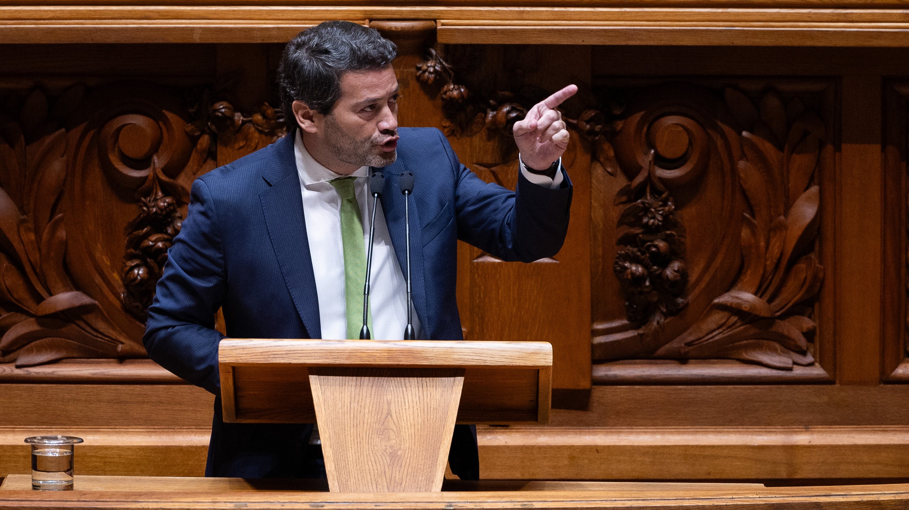André Ventura começou por criticar a proposta do Governo aprovada esta sexta-feiraem Conselho de Ministros