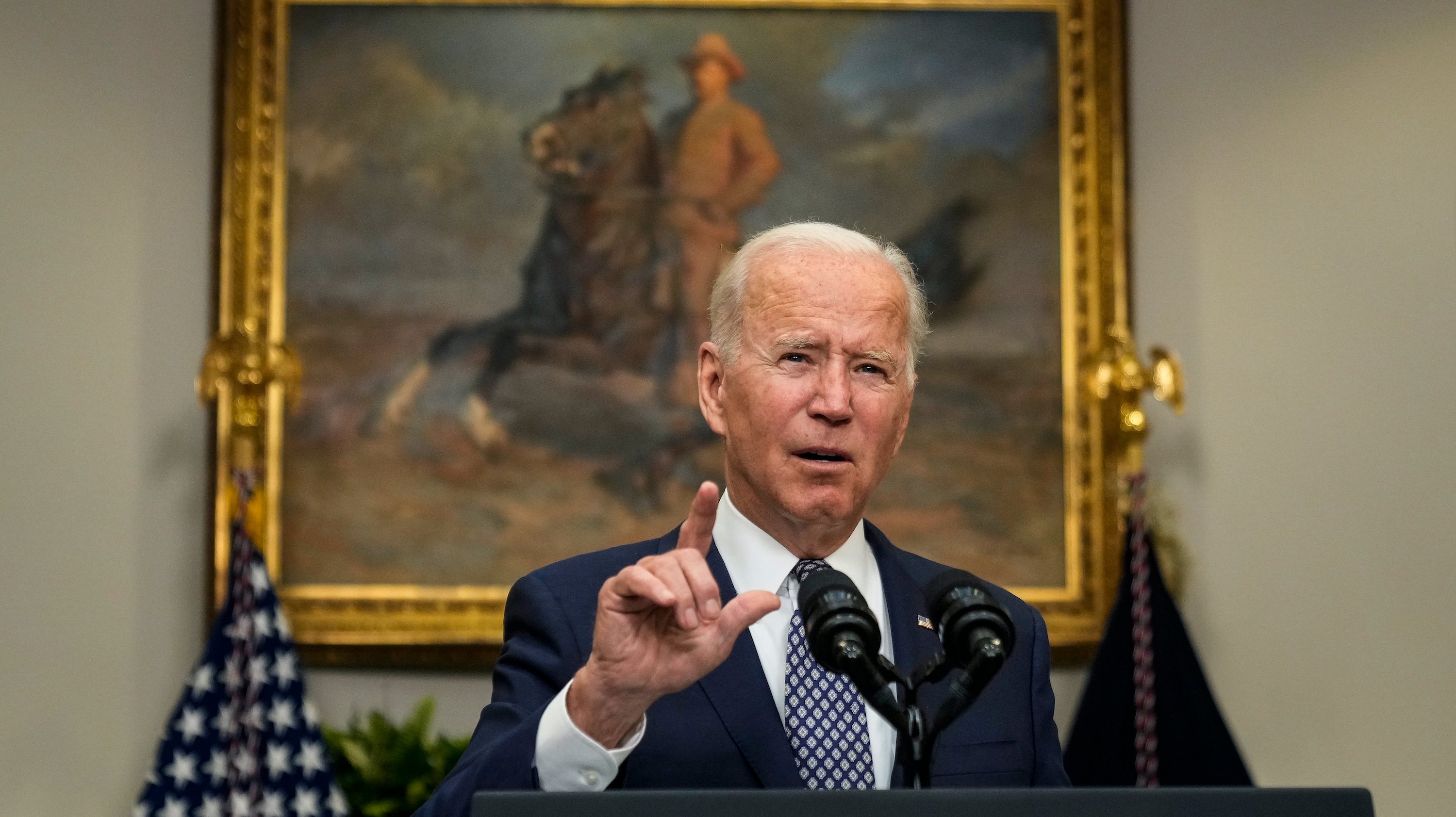 Joe Biden repetiu que as tropas americanas deixariam completamente o Afeganistão a 31 de agosto, exceto se surgissem complicações com os talibãs