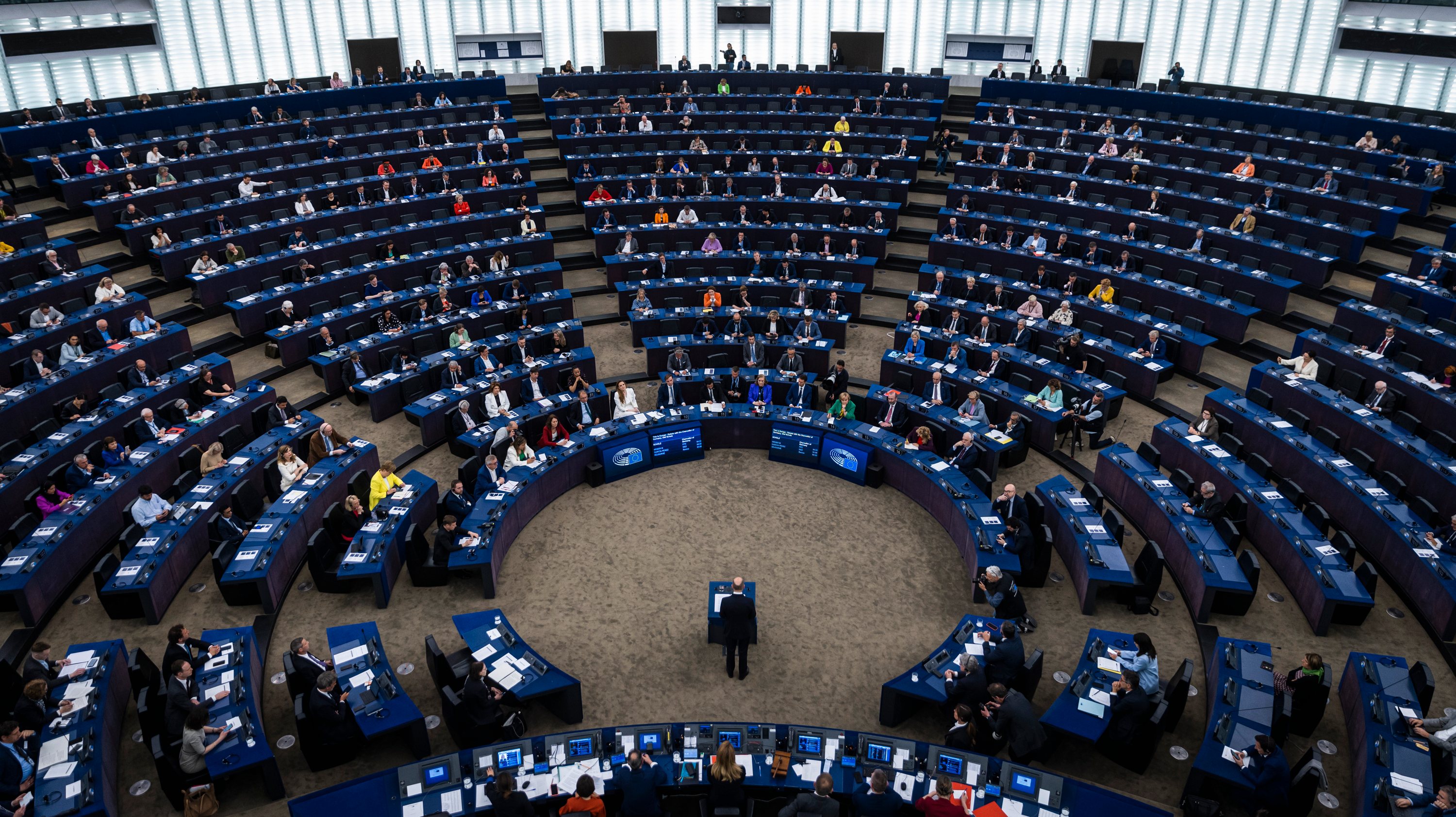 A secretária-geral do Parlamento Europeu (PE) confirmou, esta terça-feira, não ter havido ilegalidades na organização