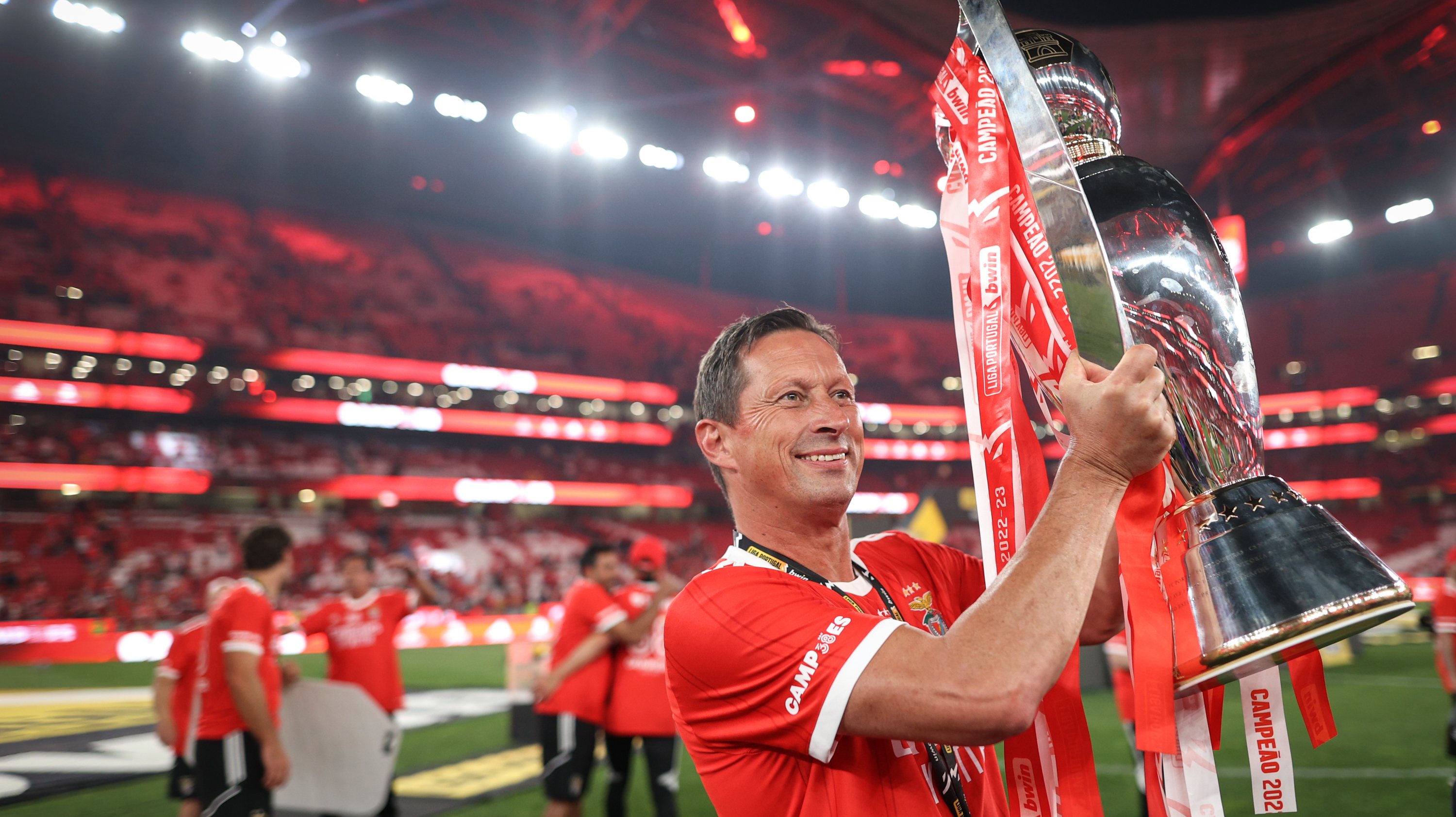 Roger Schmidt conseguiu sagrar-se campeão pelo Benfica logo na temporada de estreia na Luz