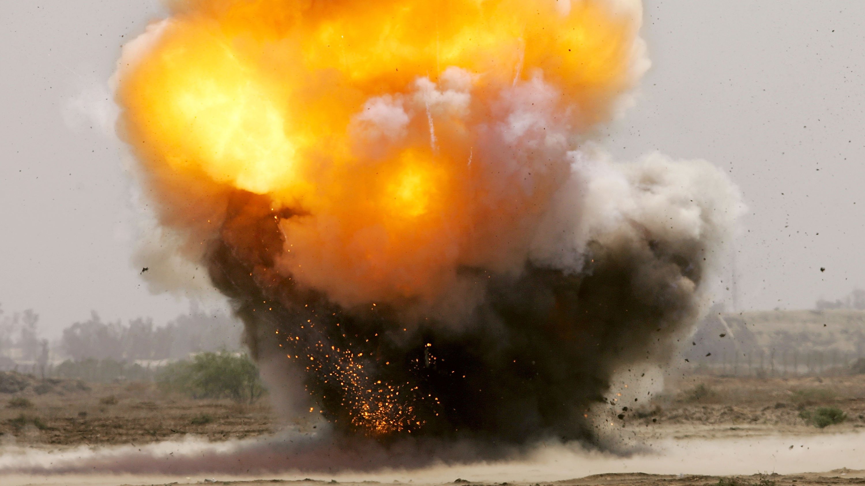 Army Explosives Team Destroys Roadside Bombs In Iraq