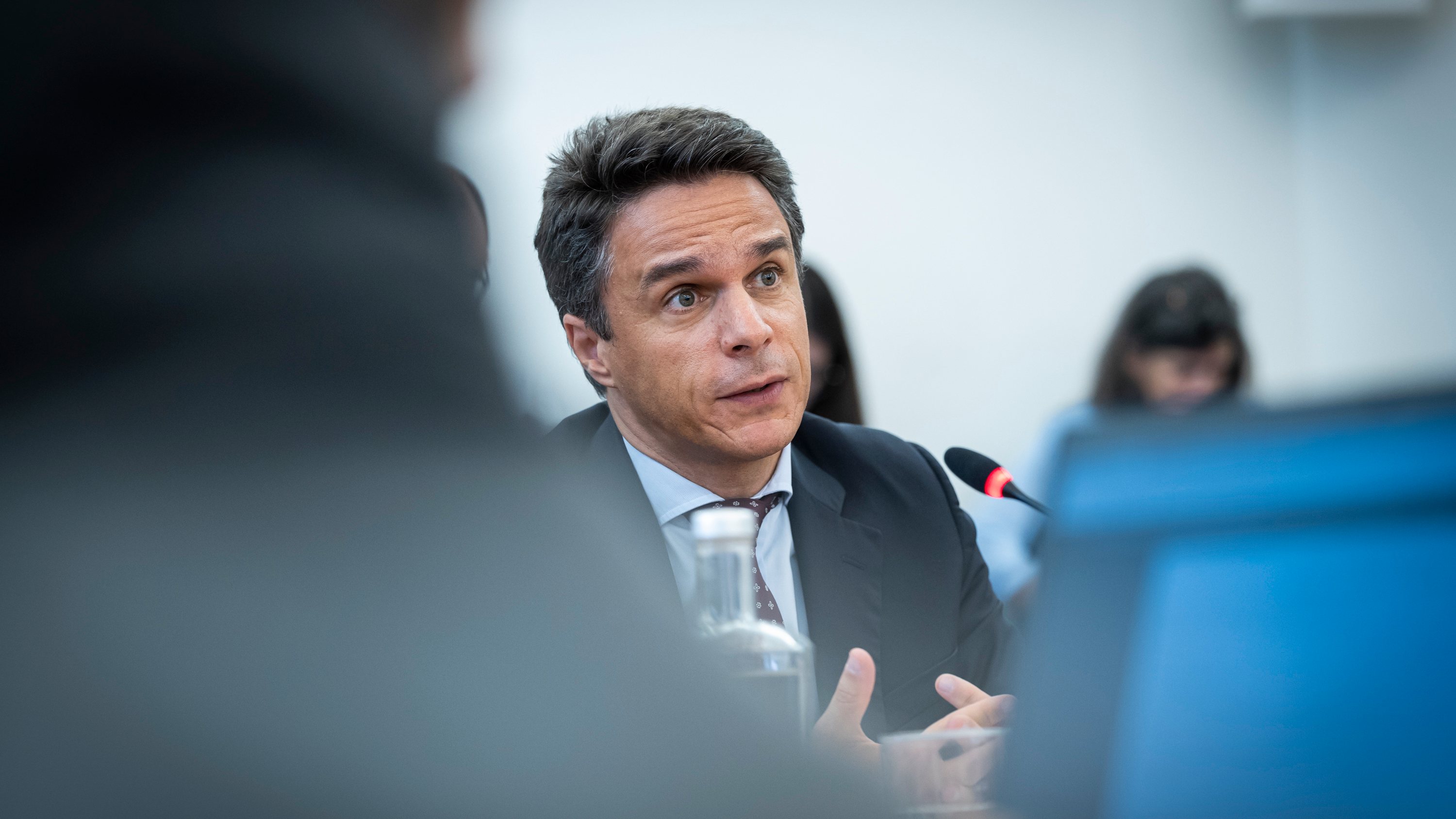 João Nuno Mendes, secretário de Estado das Finanças, garante que a TAP não vai ser vendida na totalidade