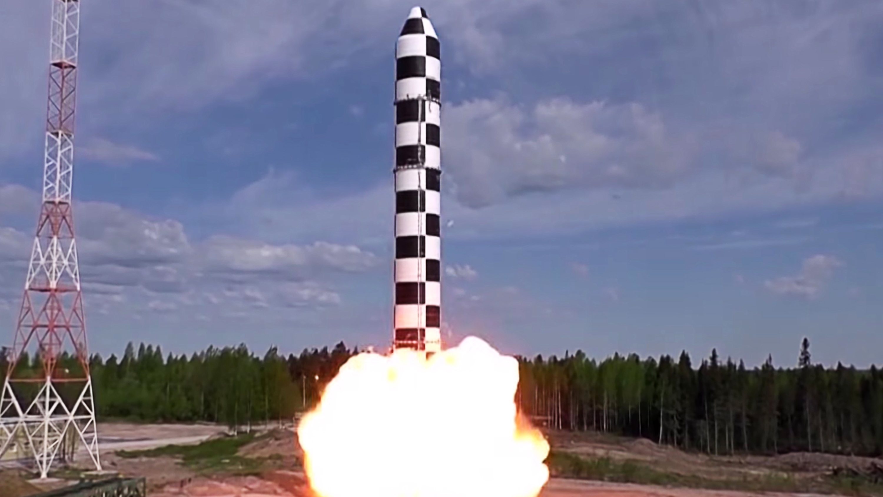 Russian Defence Ministry testing new strategic weapon systems