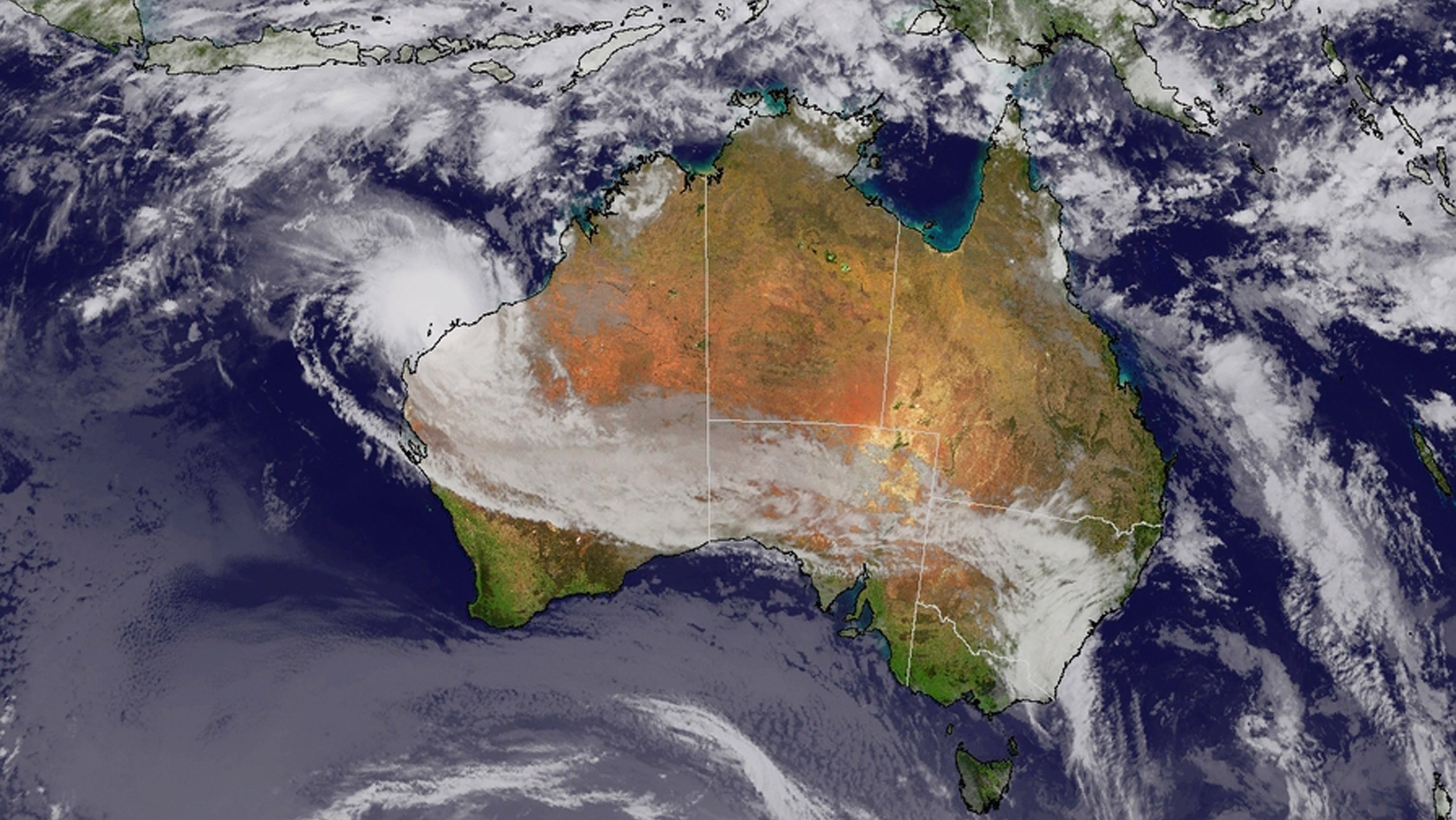 Cyclone Glenda Approaches Western Australia