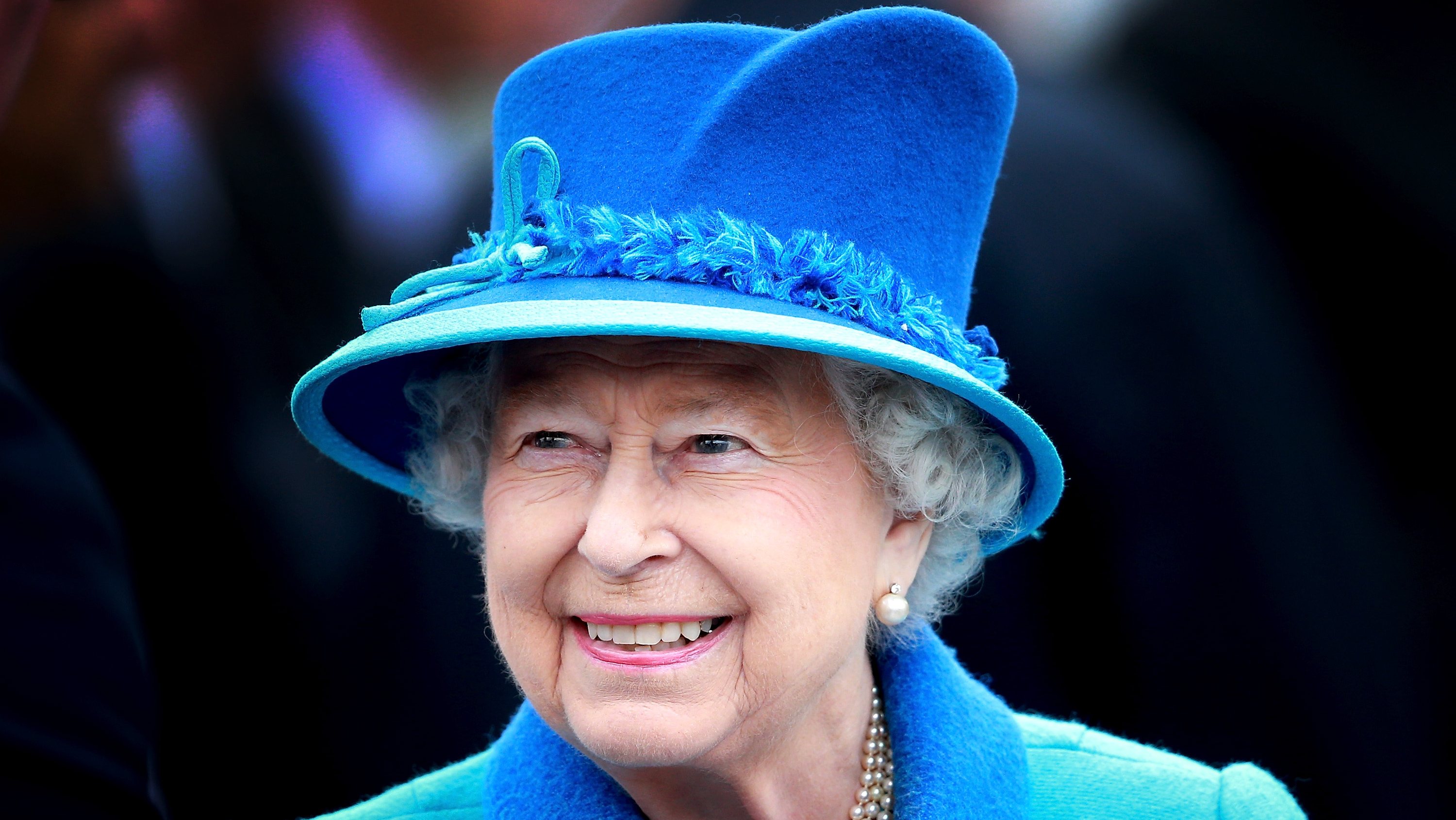 Queen Elizabeth II Becomes Britain&#039;s Longest Reigning Monarch