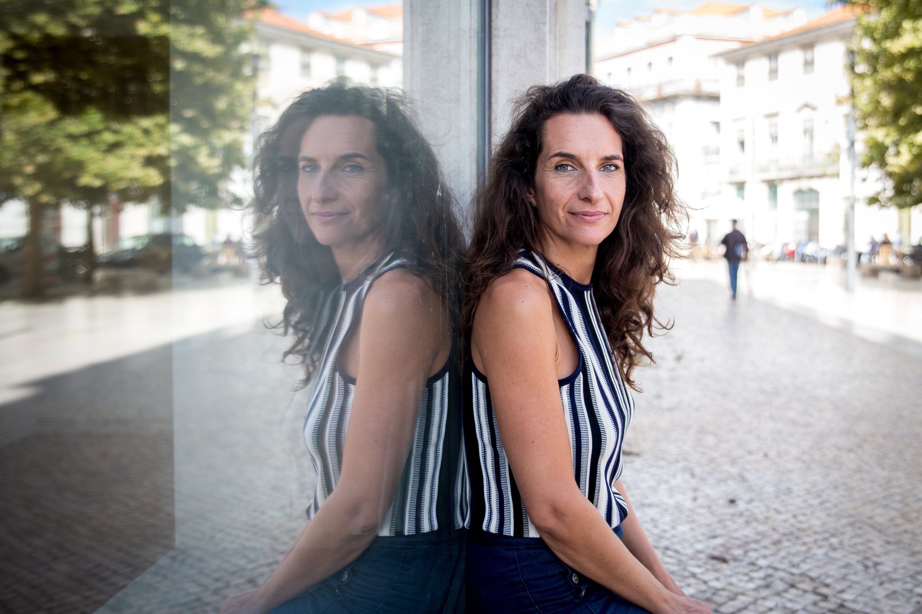Entrevista à escritora e dramaturga Joana Bértholo, que lançou agora o seu novo livro &quot;A História de Roma&quot;. 28 de Setembro de 2022 Largo do Intendente, Lisboa TOMÁS SILVA/OBSERVADOR