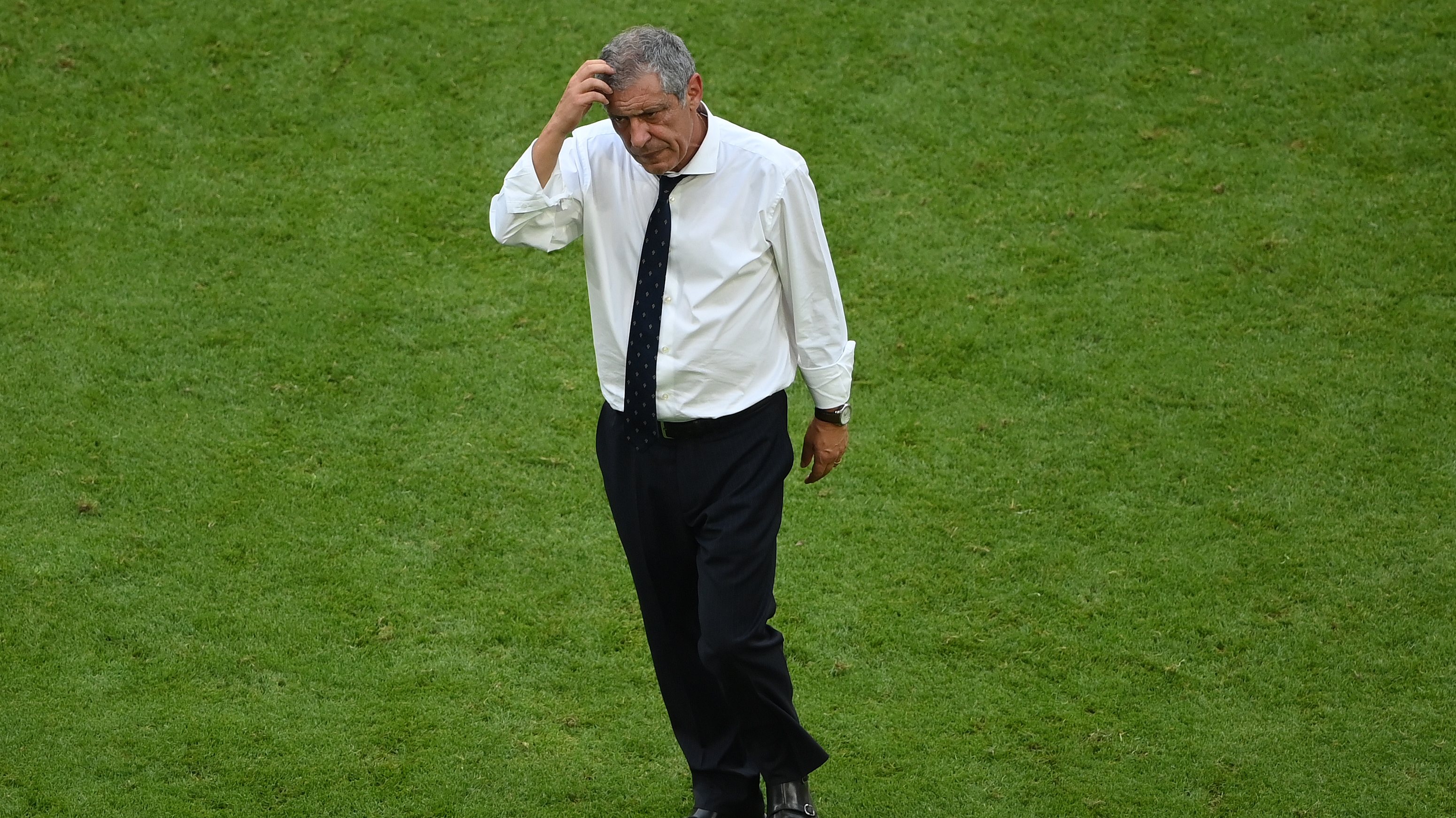 Fernando Santos pode não fazer contas à passagem se ganhar à França ou se empatar e a Alemanha perder com a Hungria. Se isso não acontecer, entra em campo a calculadora