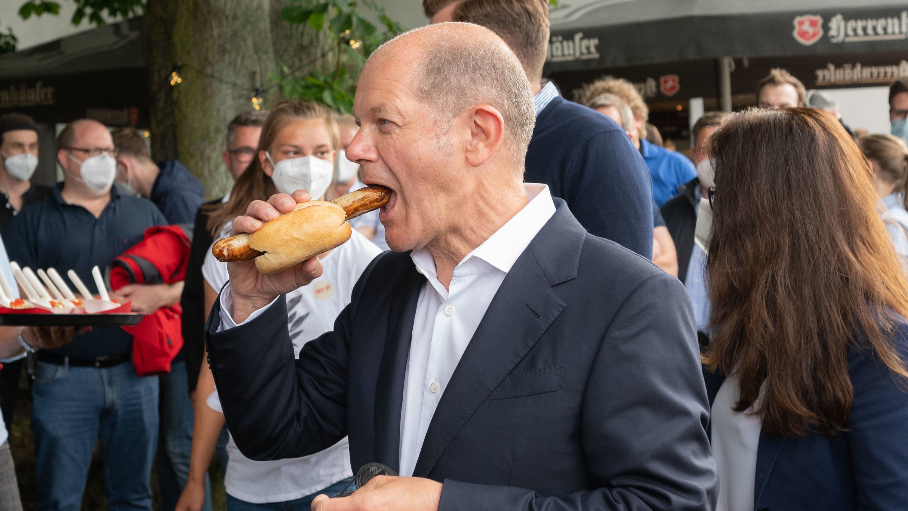 Election campaign tour Olaf Scholz (SPD) in the Hannover Region