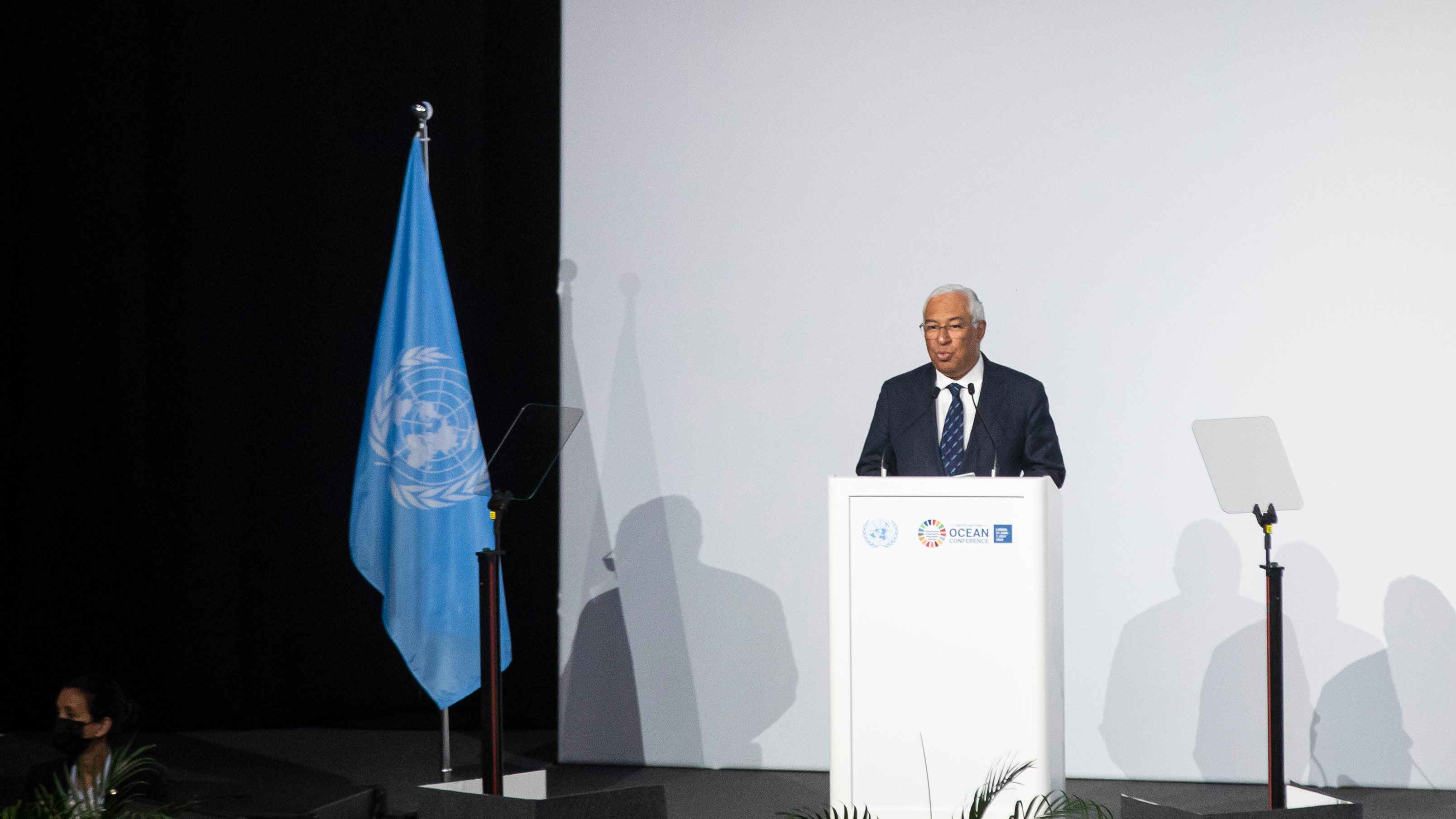 No plenário de encerramento da 2ª Conferência dos Oceanos da ONU, foi adotada uma declaração política sobre defesa dos oceanos