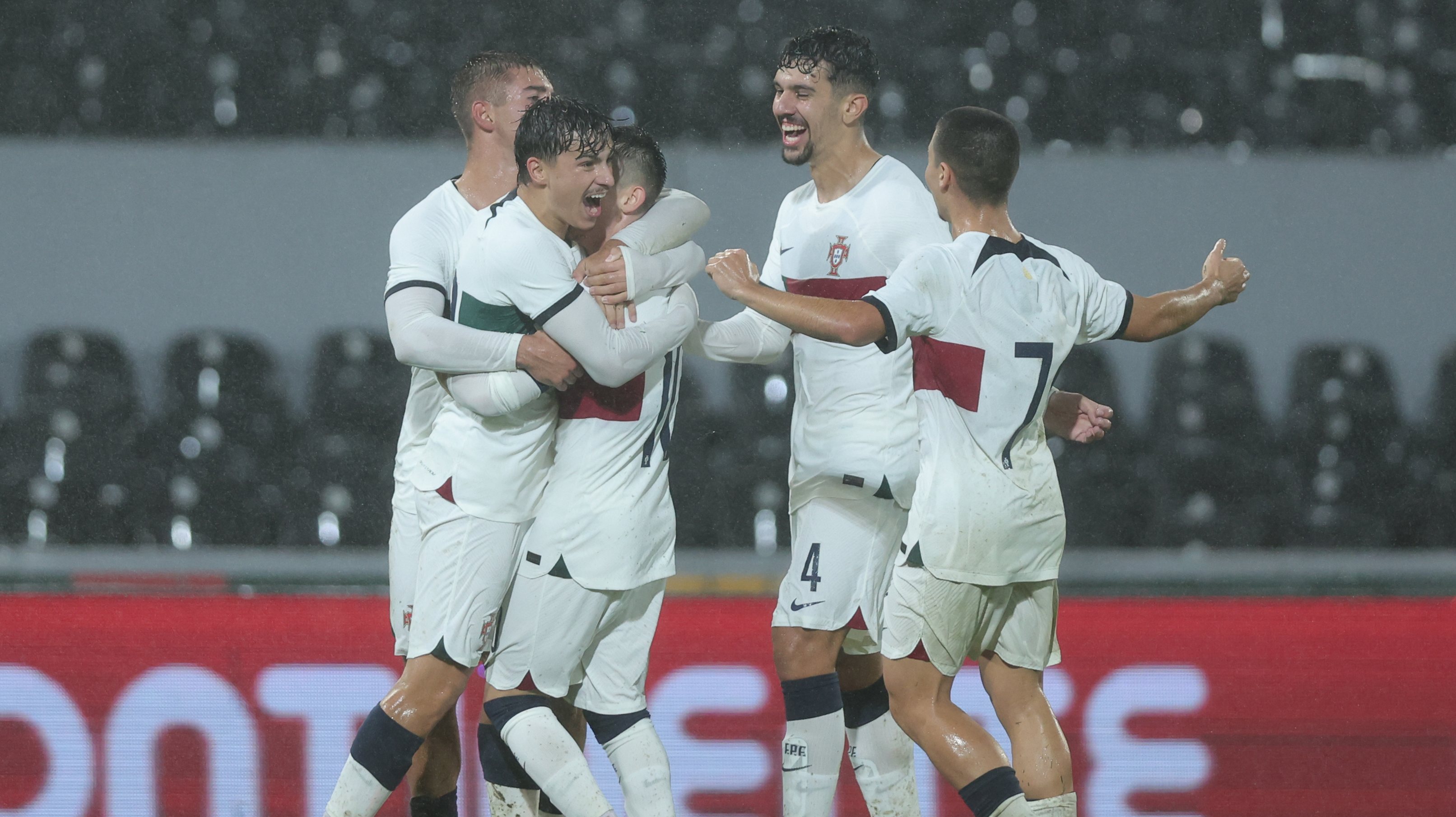Seleção portuguesa de sub-21 goleia Geórgia em jogo particular. Veja os  lances