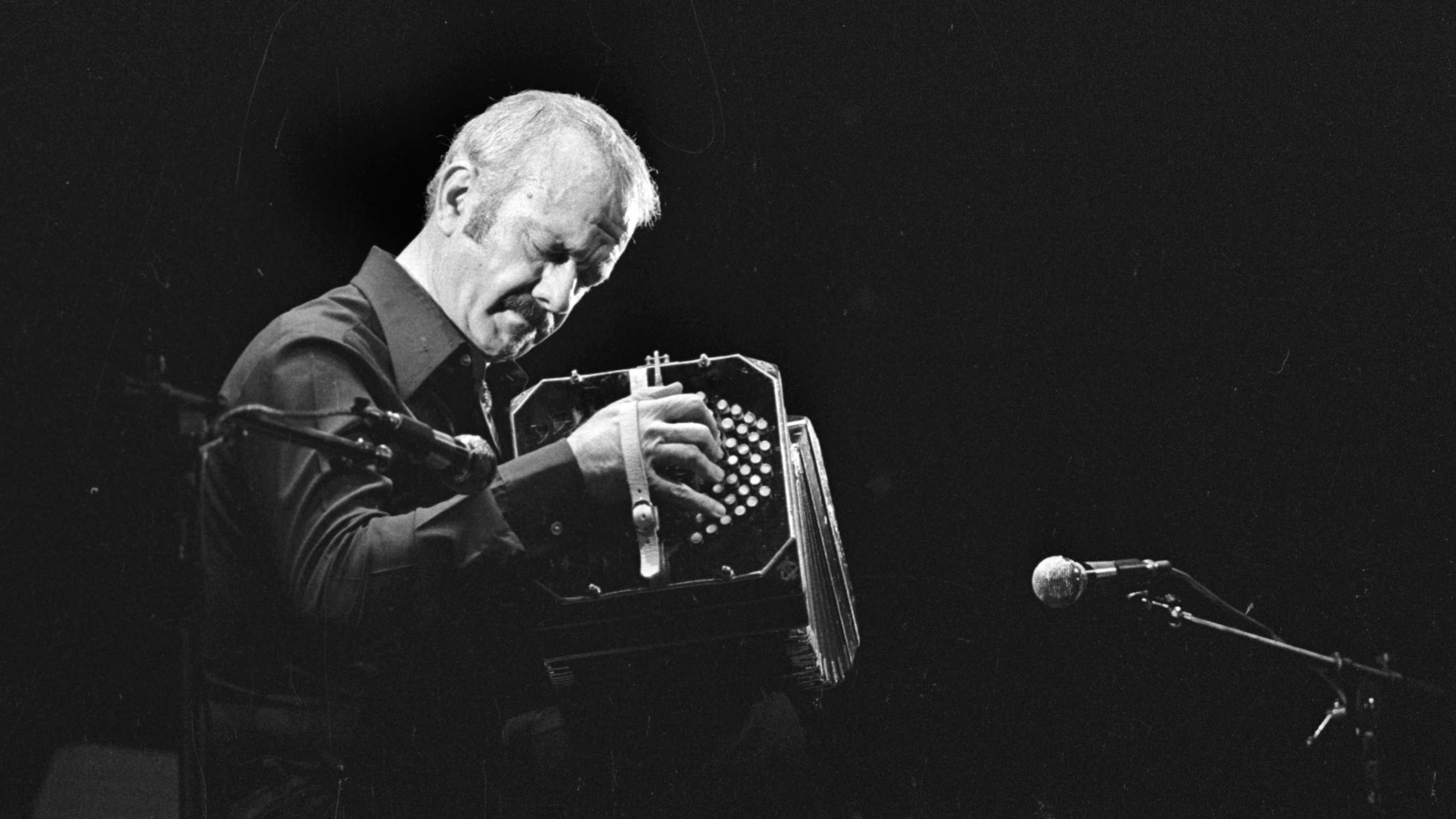 Astor Piazzolla ( 1921-1992 ), Argentine musician.