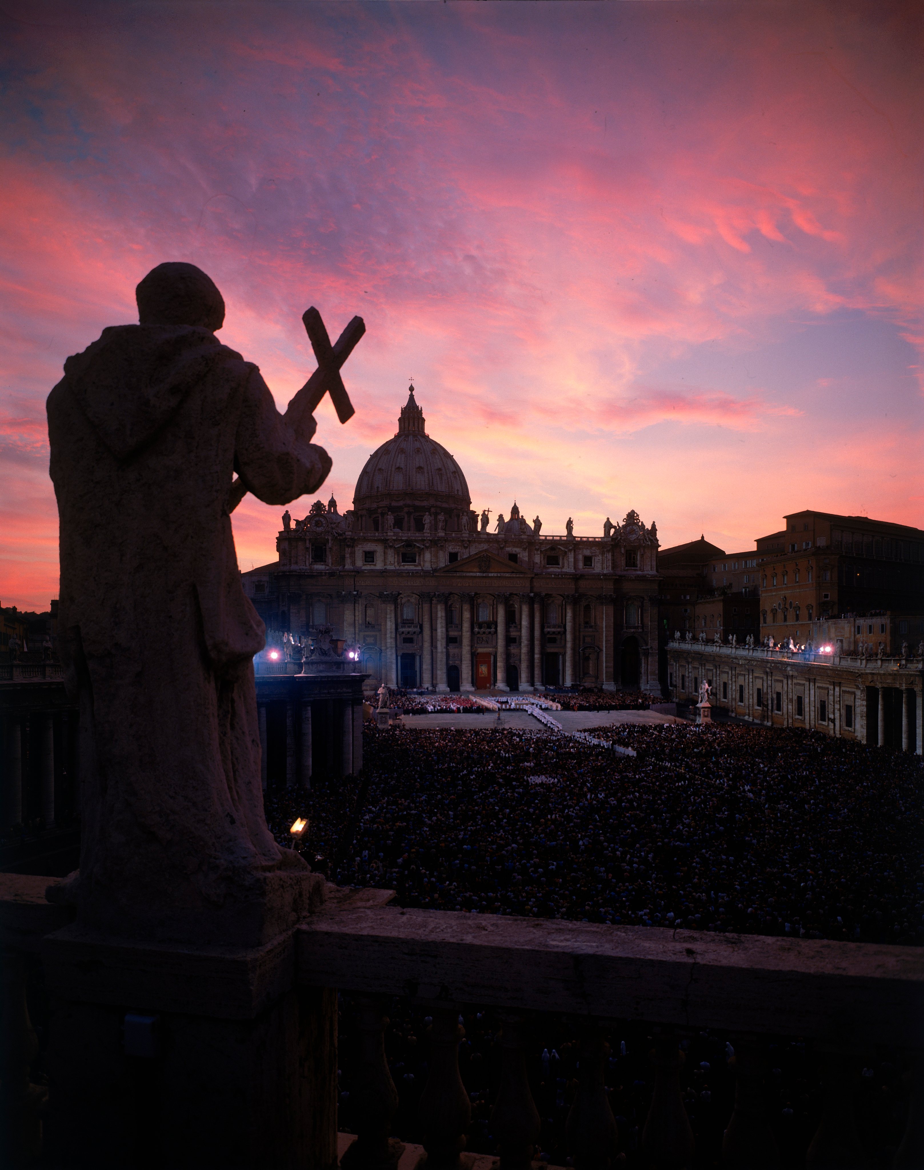 Overall view of St. Peter&#039;s Square during celebrat
