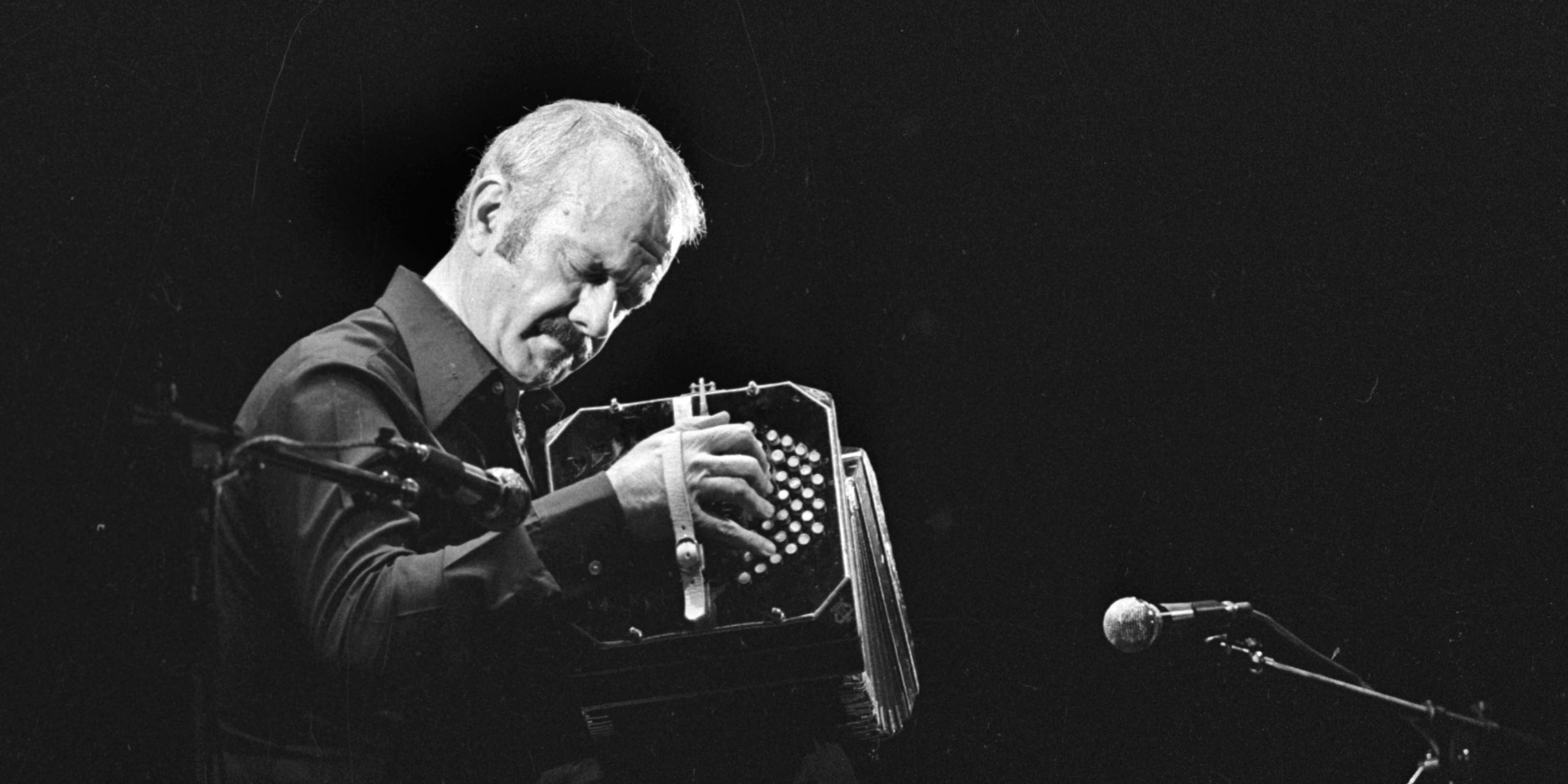Astor Piazzolla ( 1921-1992 ), Argentine musician.