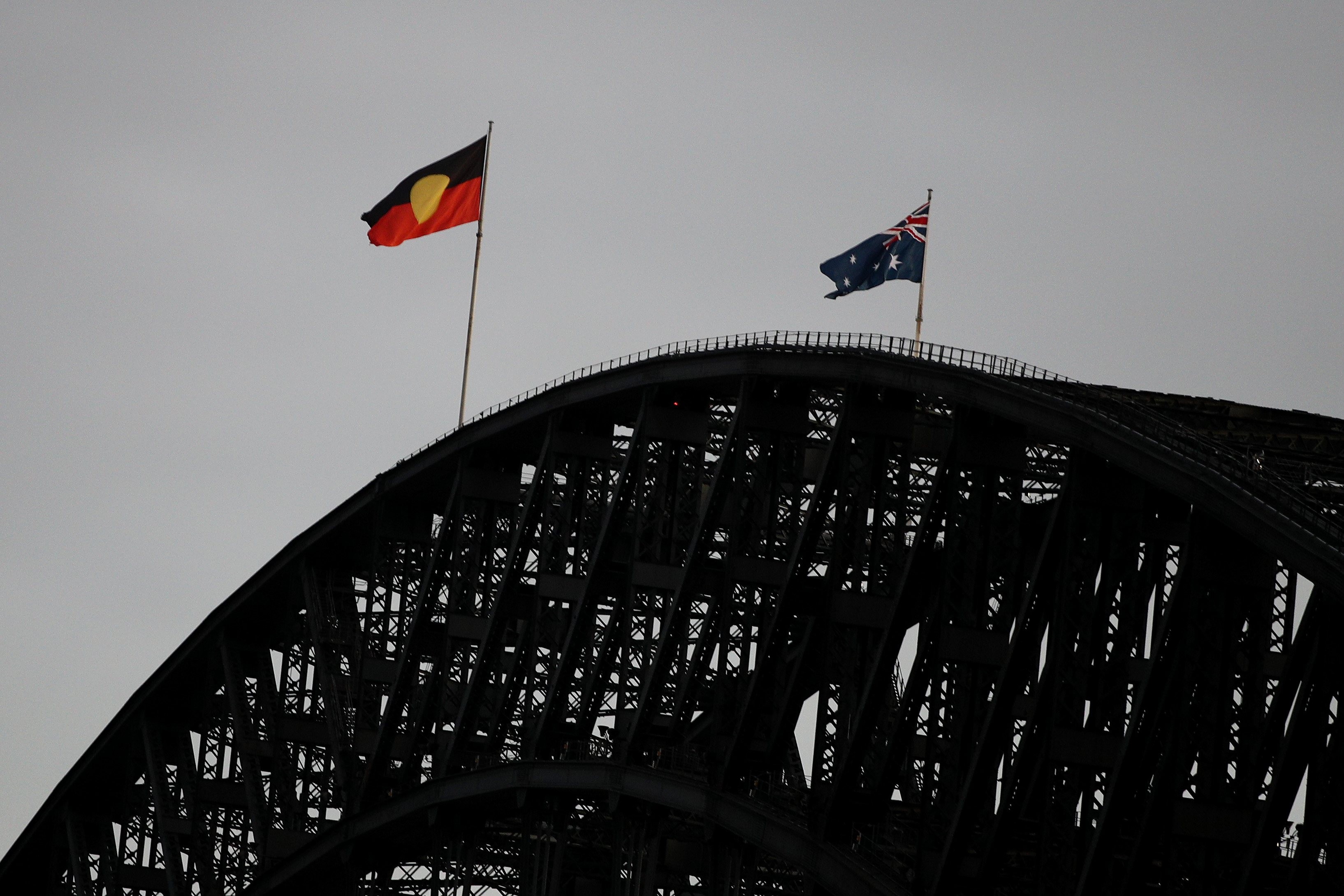 Celebração do Dia da Austrália a 26 de janeiro, apelidada pela população aborígene como Dia da Invasão, uma vez que marca a tomada da Austrália pelos britânicos em 1788