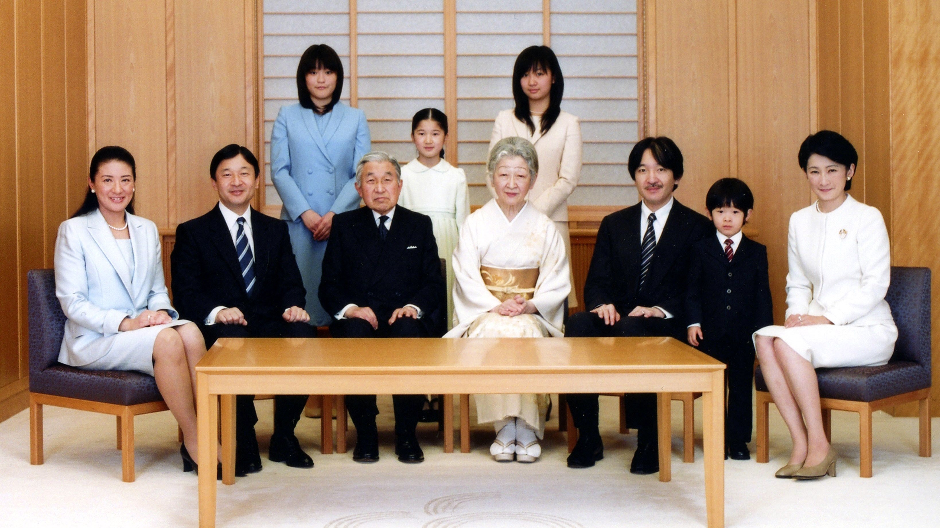 Japan Imperial Family Annual Official Photo Session For The New Year 2011