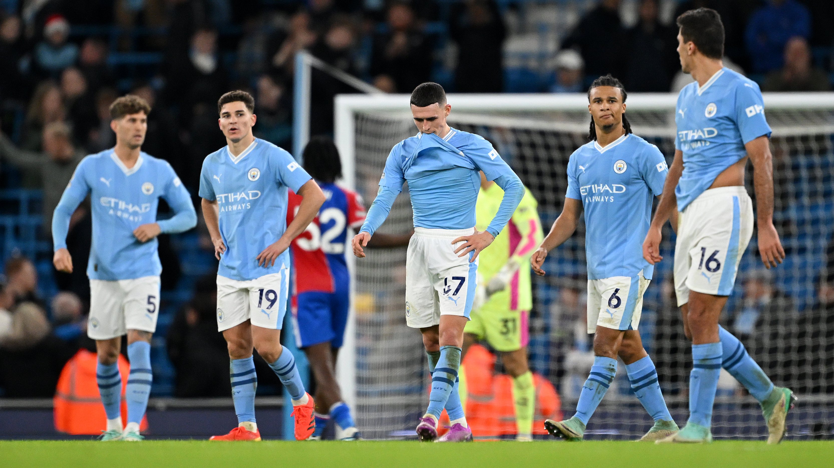 Grealish tentou tomar as rédeas, mas o Manchester City vacilou na  autogestão: campeões cedem pontos em casa pelo terceiro jogo consecutivo –  Observador
