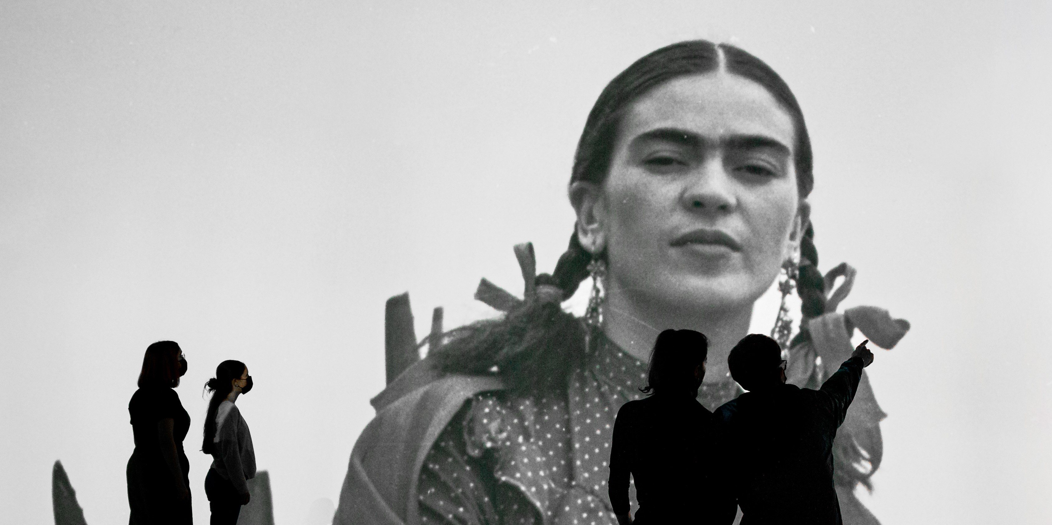 Frida Kahlo Coração em Madeira