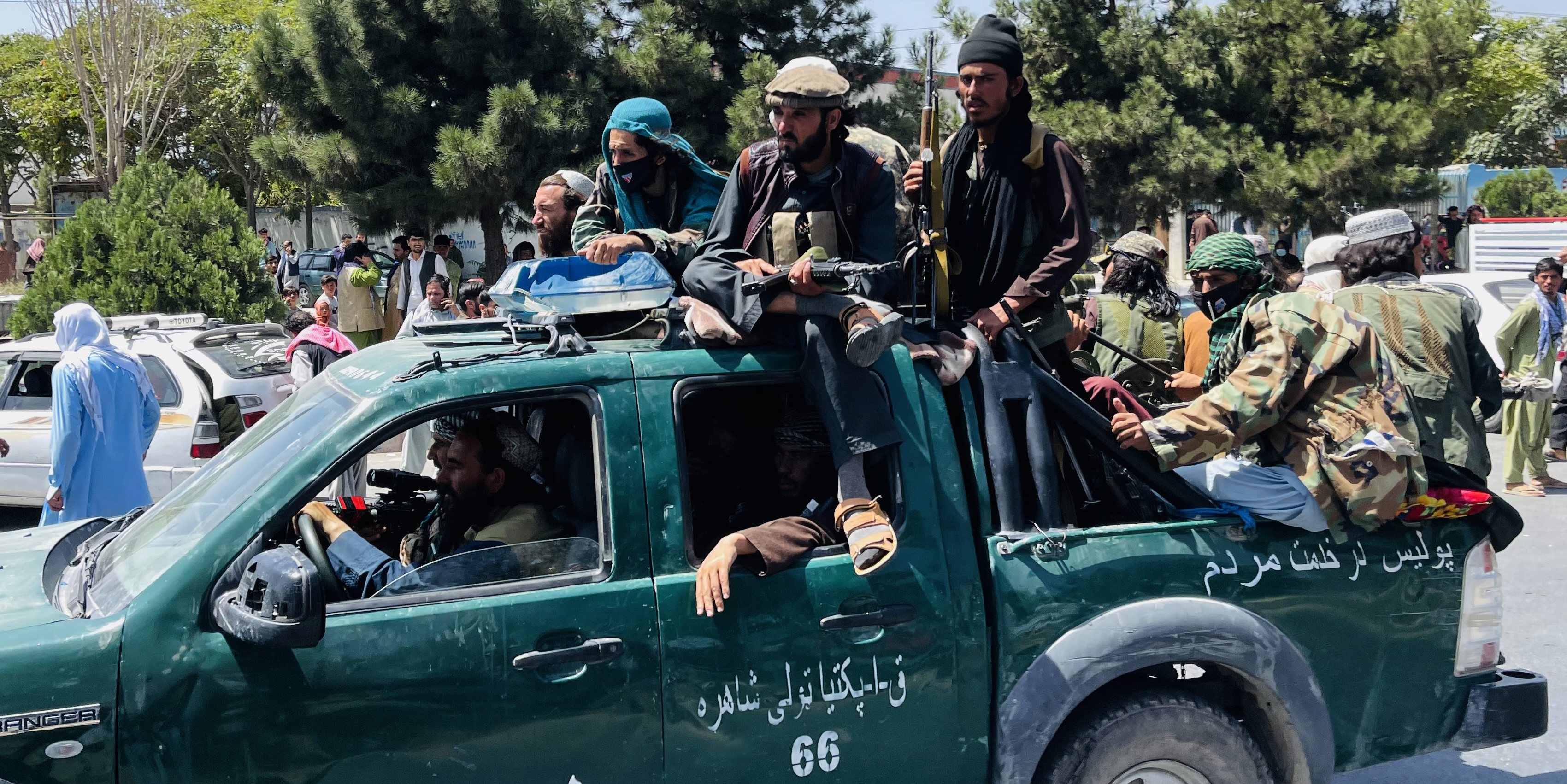 Os talibãs entraram na capital do Afeganistão, Cabul, neste domingo