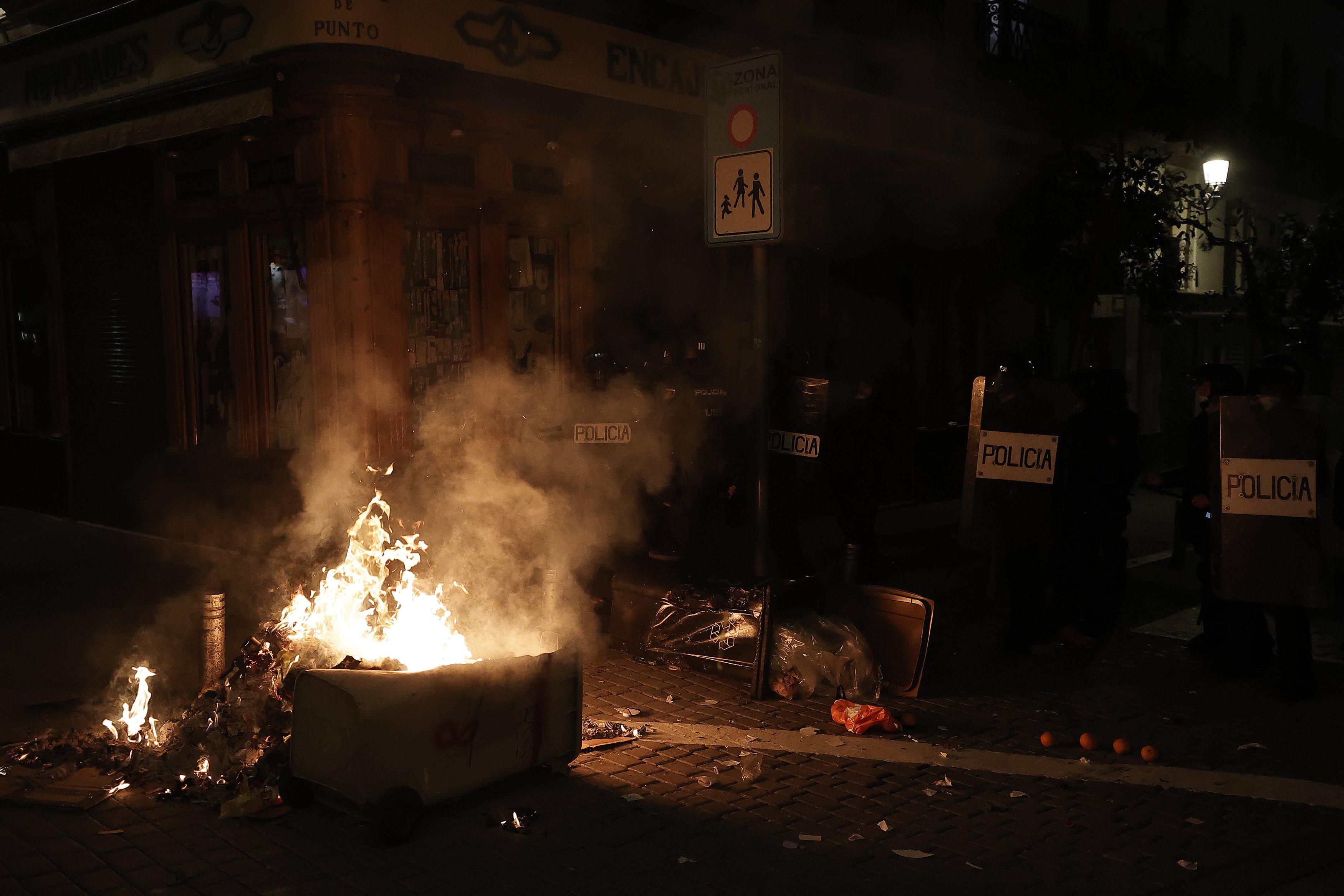 Spain sees second night of rioting after rappers arrest