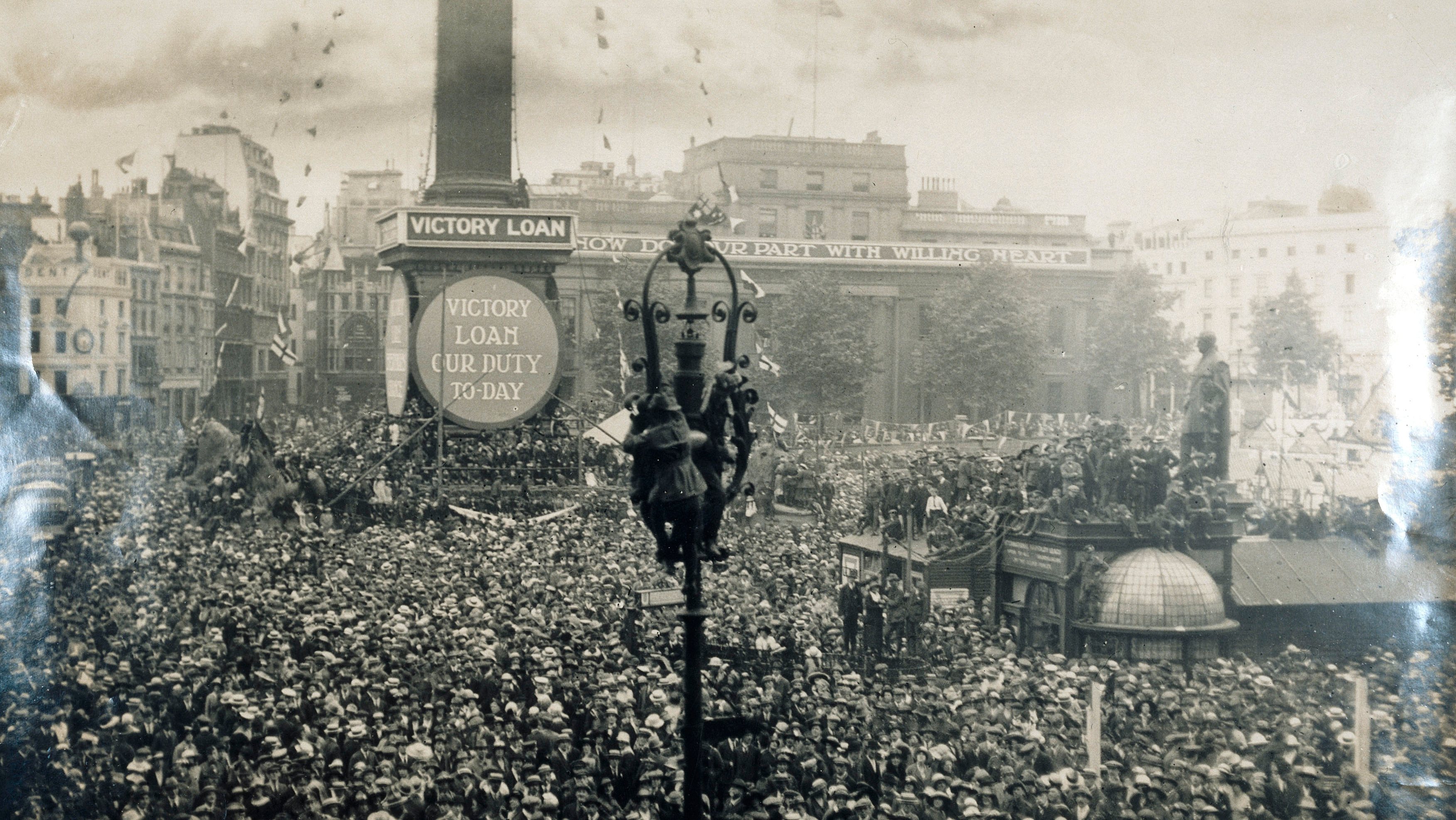 Armistice Day, Trafalgar Square, 1918.