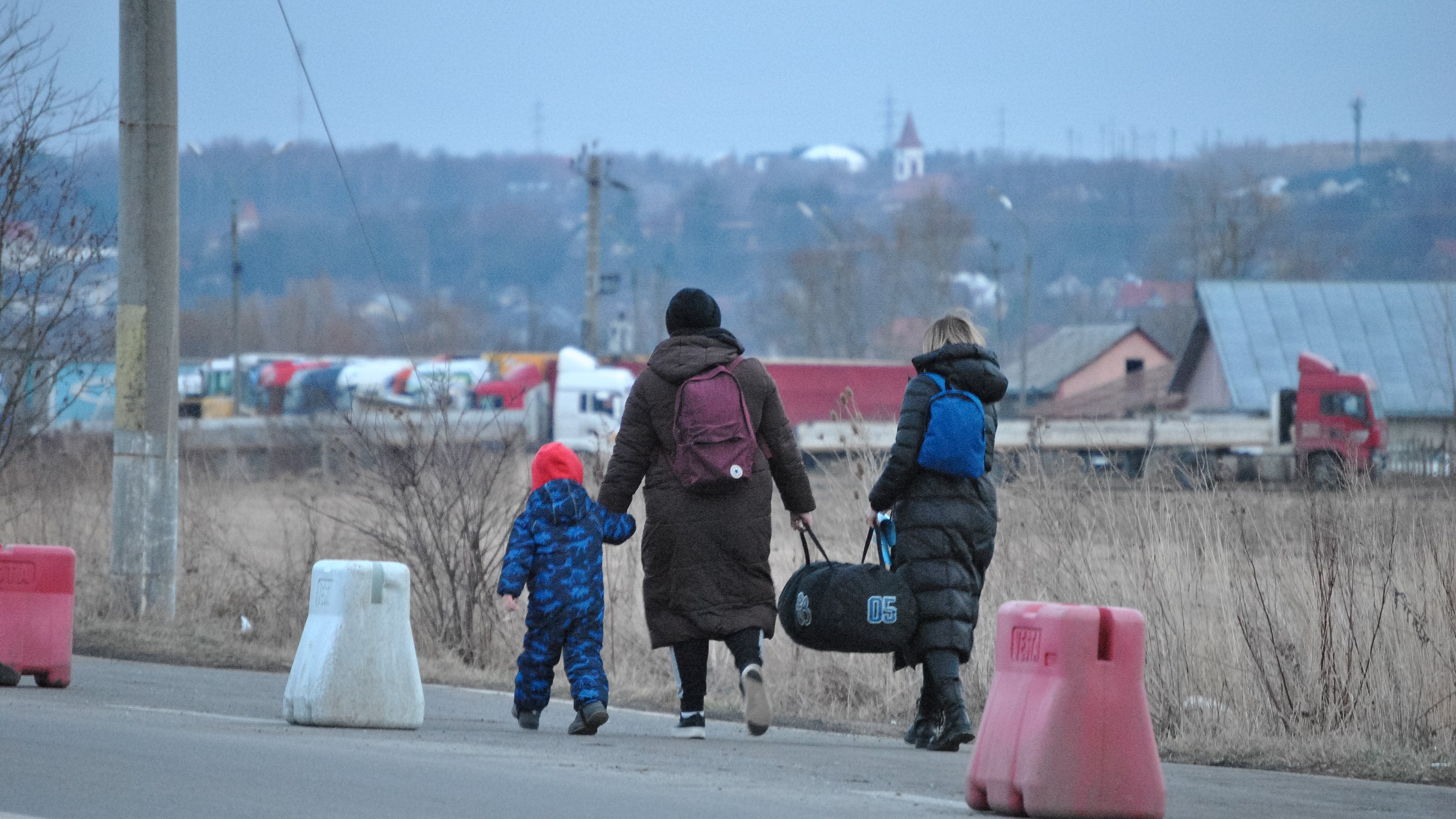 Refugiados da guerra na Ucrânia chegam à Roménia
