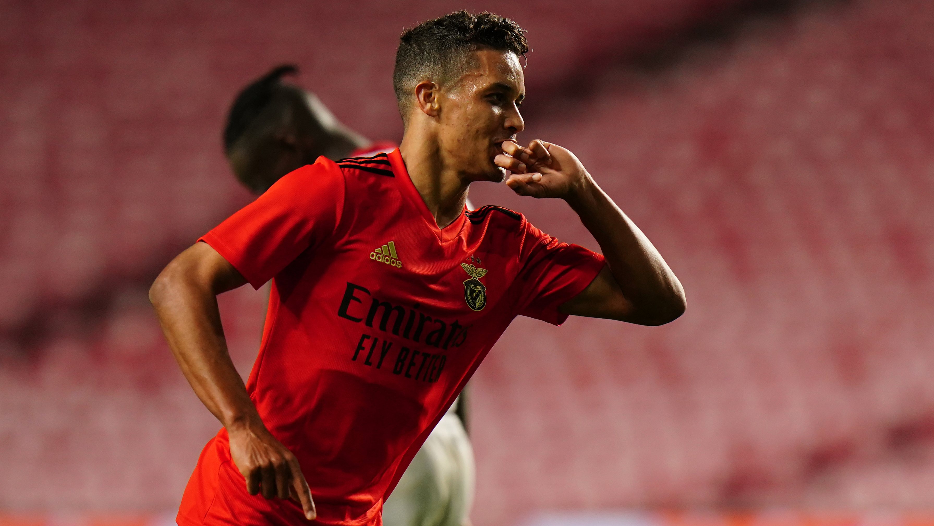 Pedrinho marcou o quinto e último golo do Benfica na goleada ao Vilafranquense, depois de já ter feito a assistência para um dos golos de Seferovic