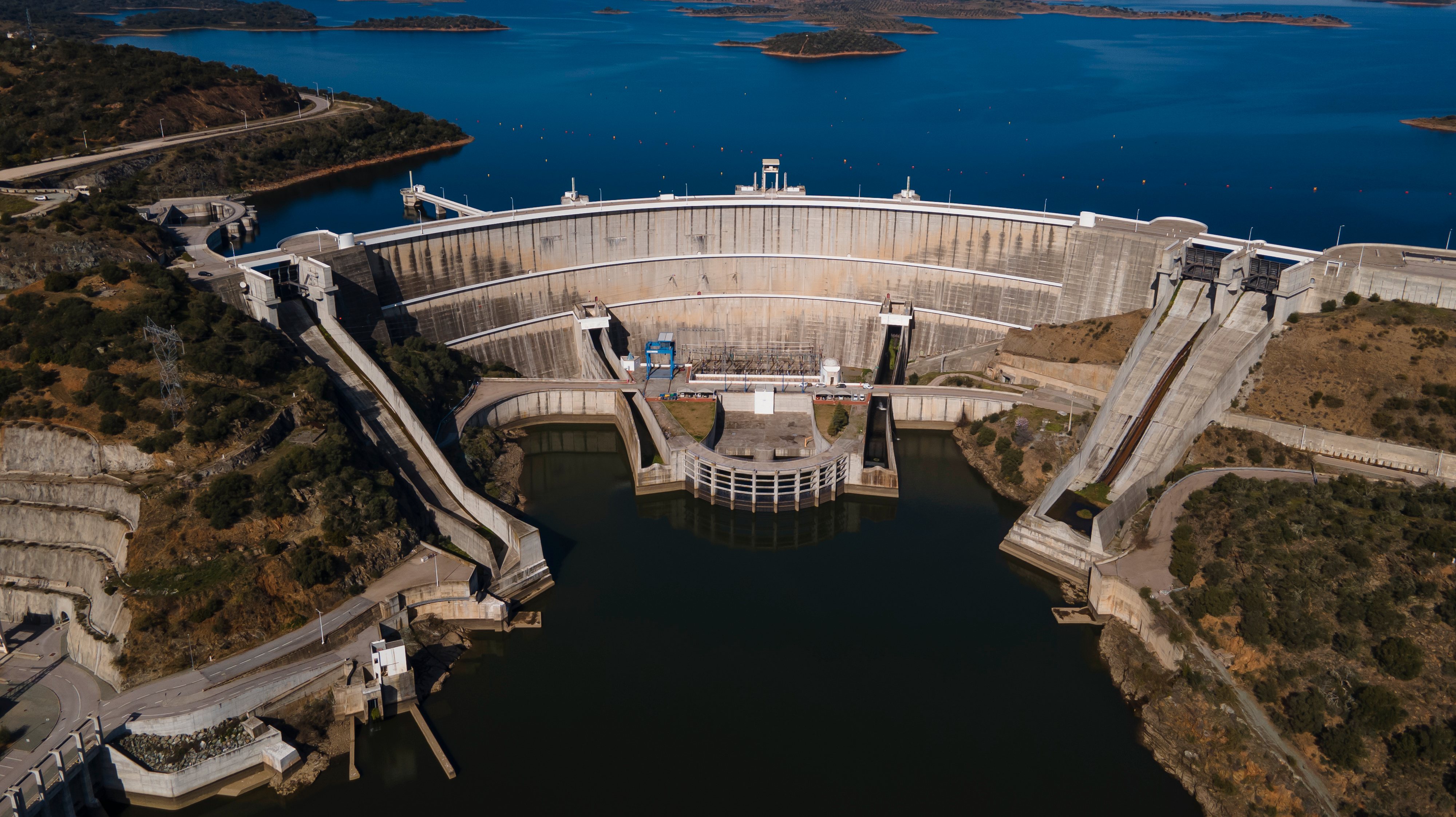 Produção de eletricidade nas barragens com bombagem atinge recorde a 15 de novembro