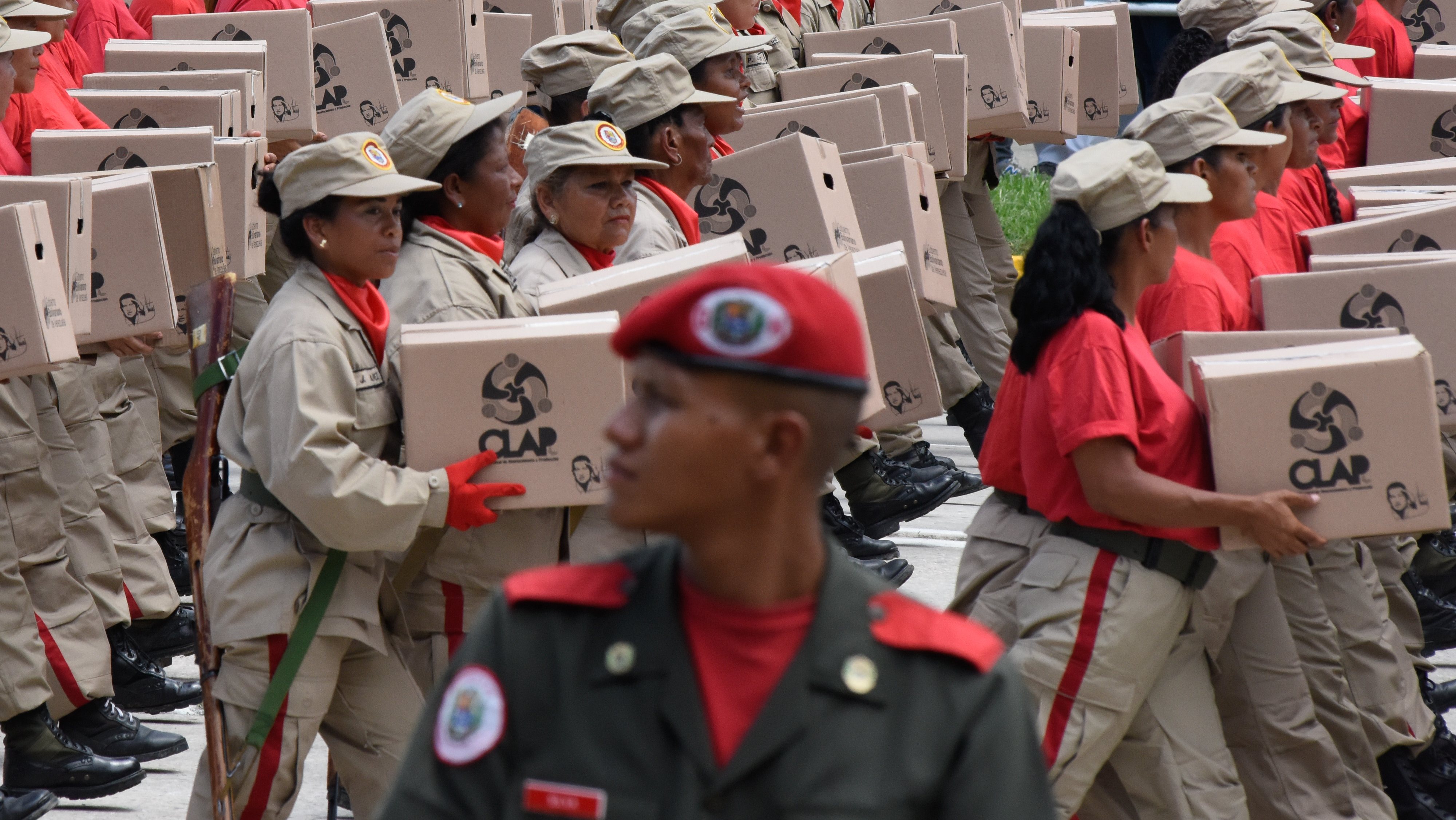Opposition And Officialism Demonstrate On Venezuela&#039;s Independence Day