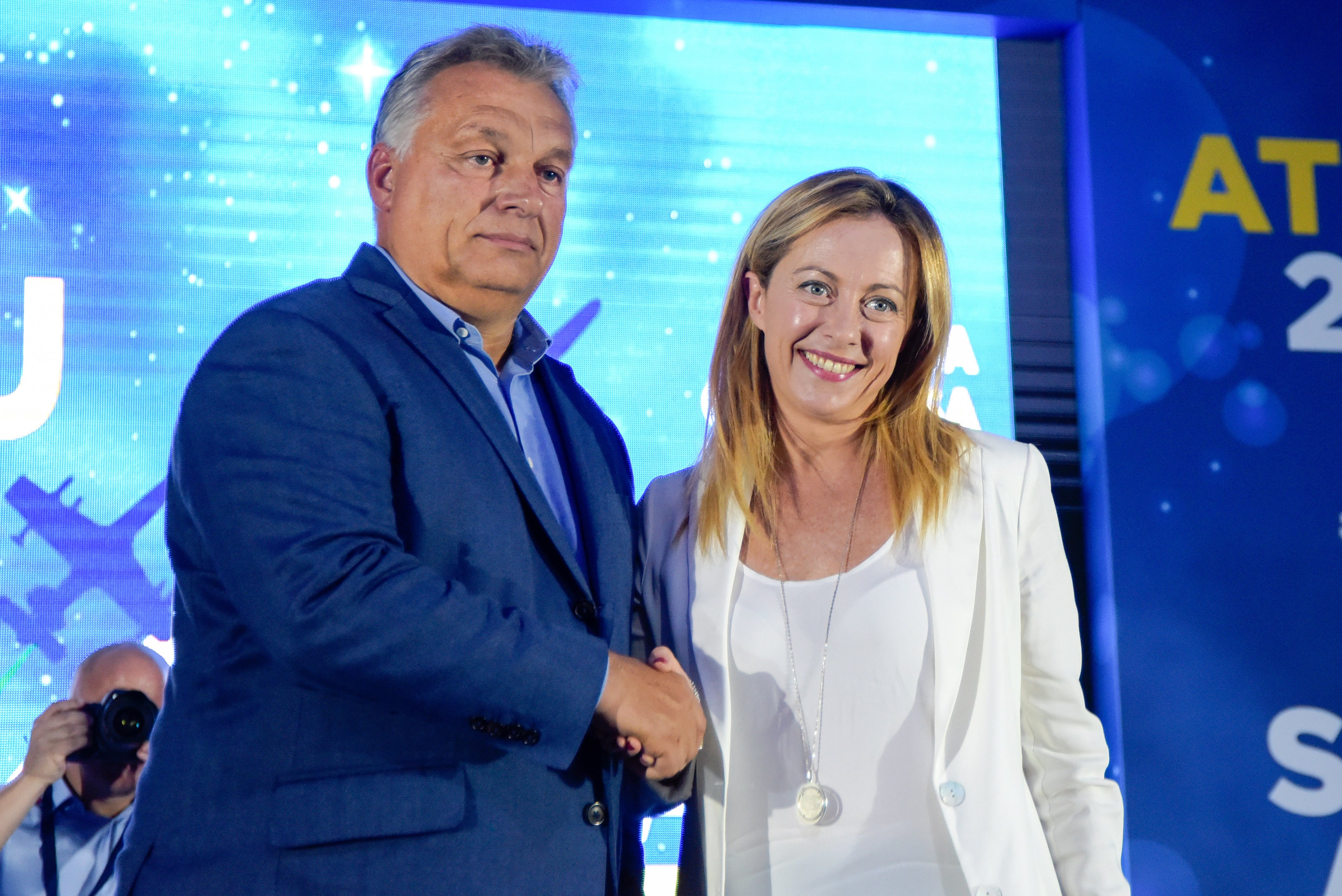 Giorgia Meloni greets the Hungarian Prime Minister Viktor