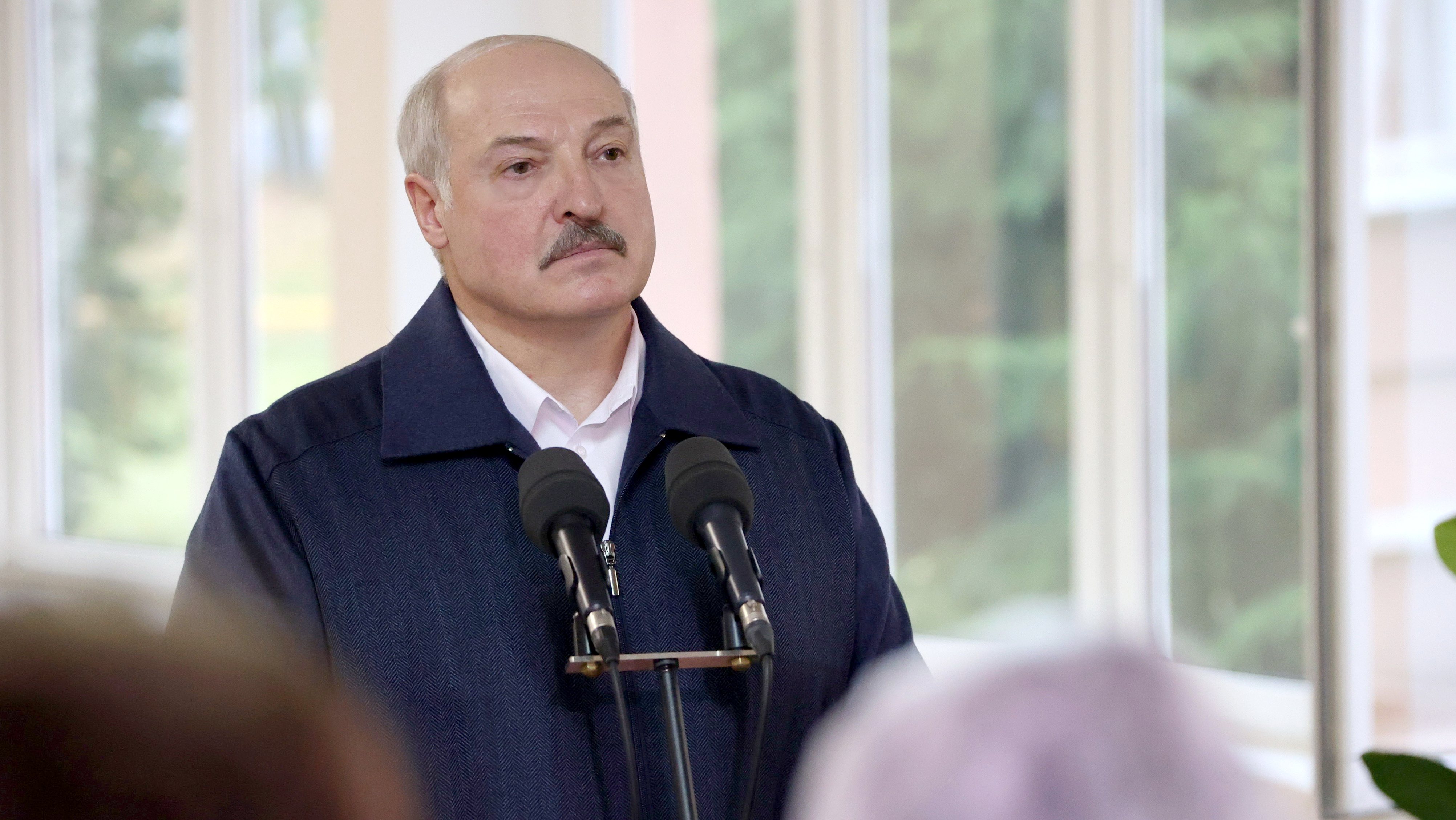Belarus President Lukashenko visits hospital for COVID-19 patients
