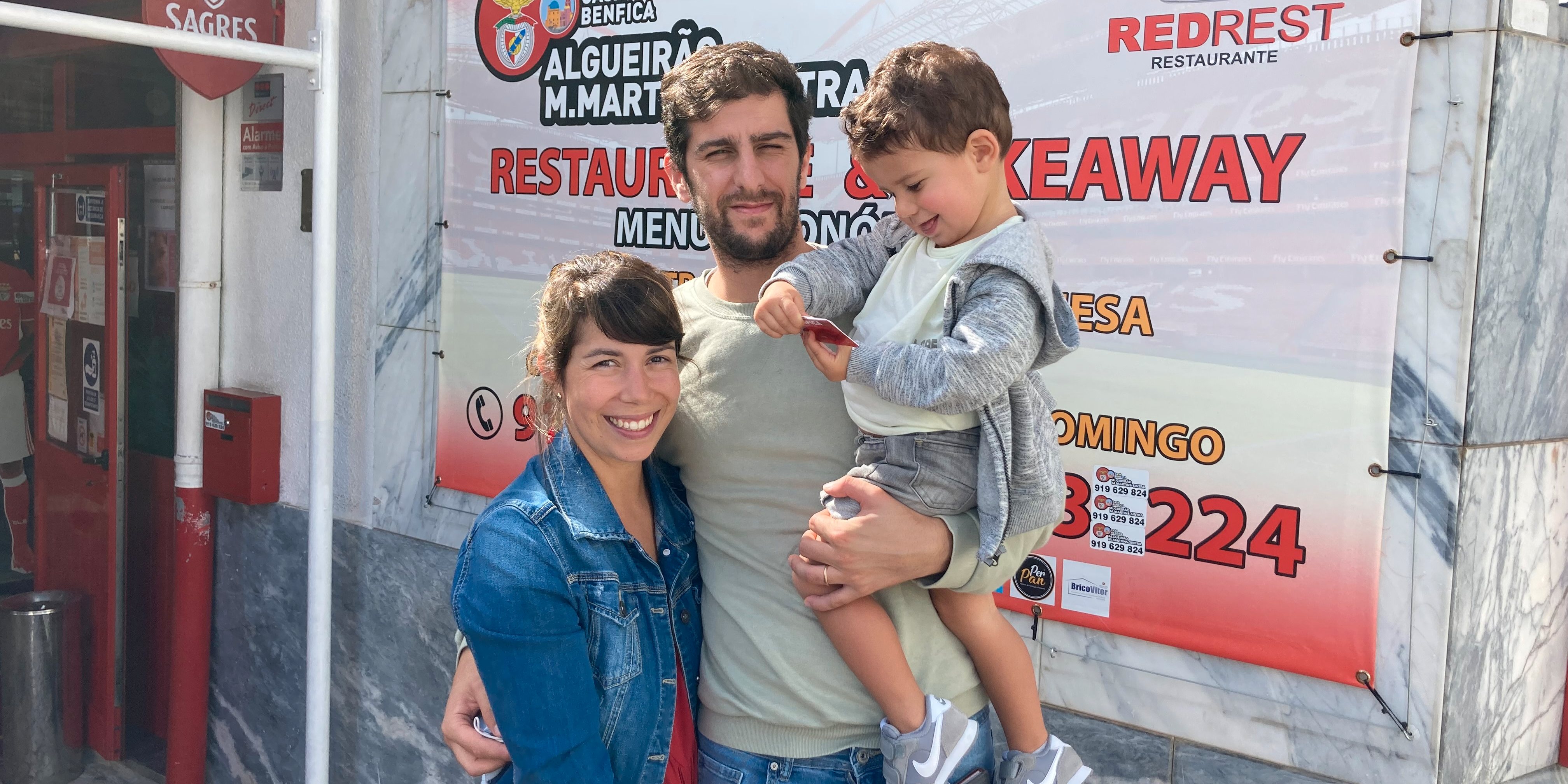 Da família Rebelo só faltou à ida à Casa do Benfica de Algueirão-Mem Martins o pequeno Gonçalo, de dois meses e meio, mas que também é sócio do Benfica
