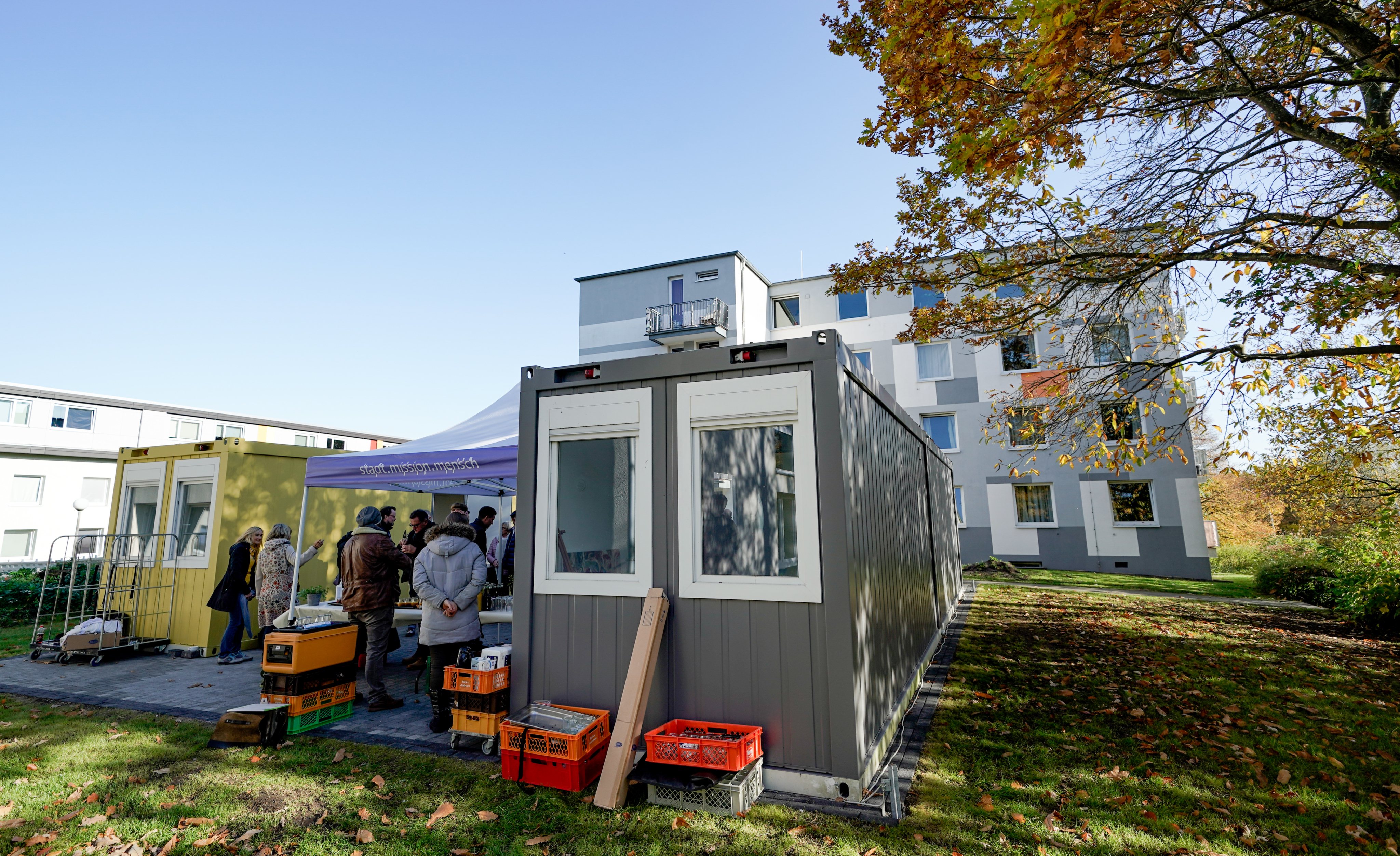 Tiny Houses for the homeless and short-term solution for students