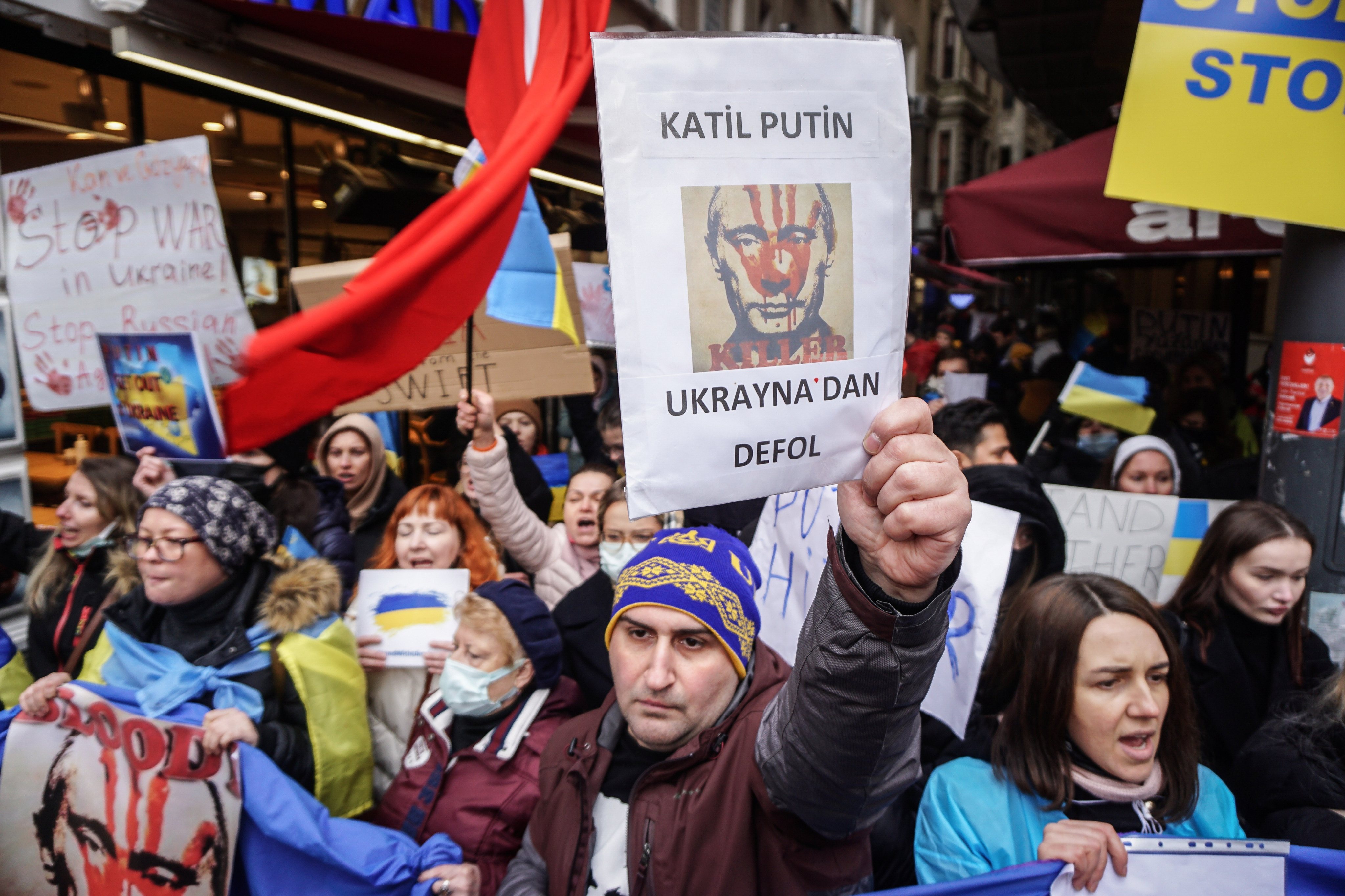 Protestos contra a invasão da Ucrânia na Turquia