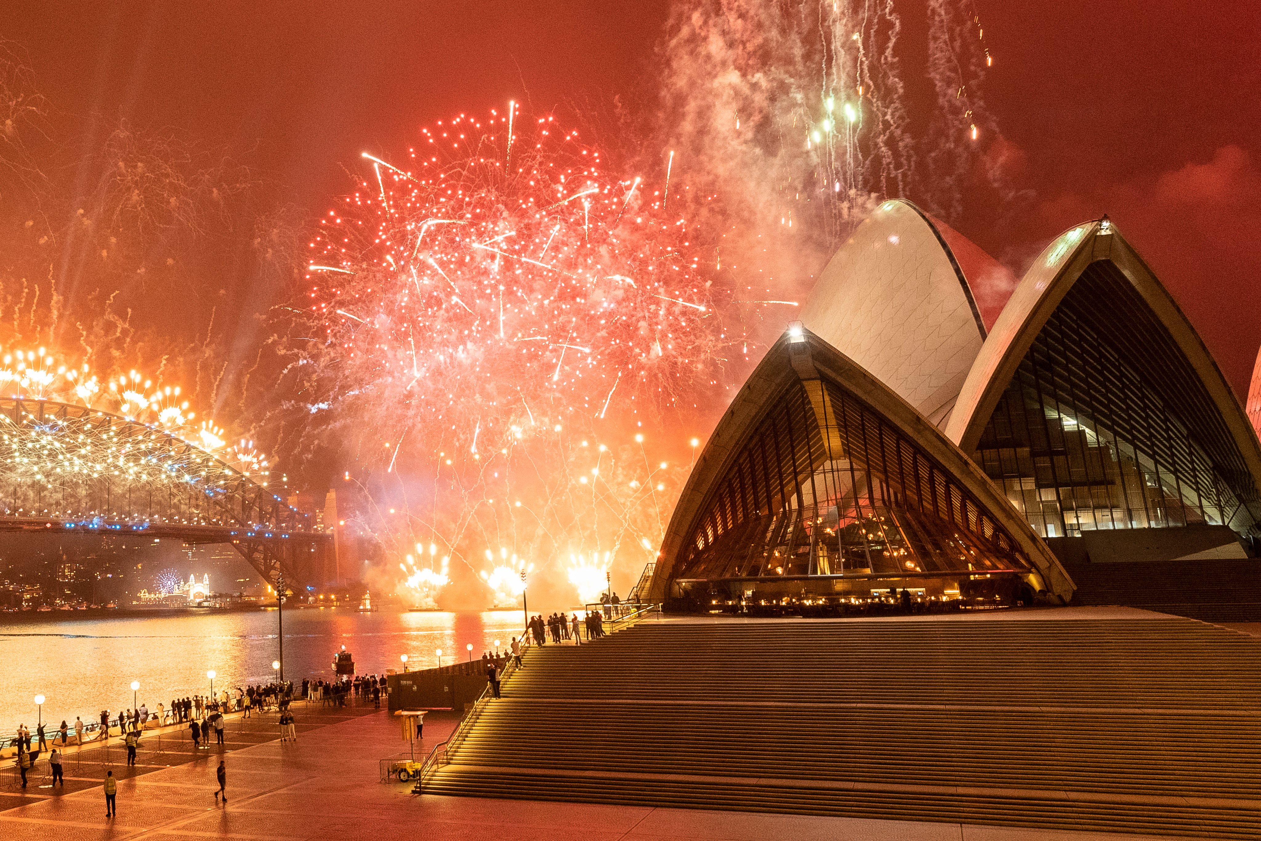 Australians Celebrate New Year&#039;s Eve 2020