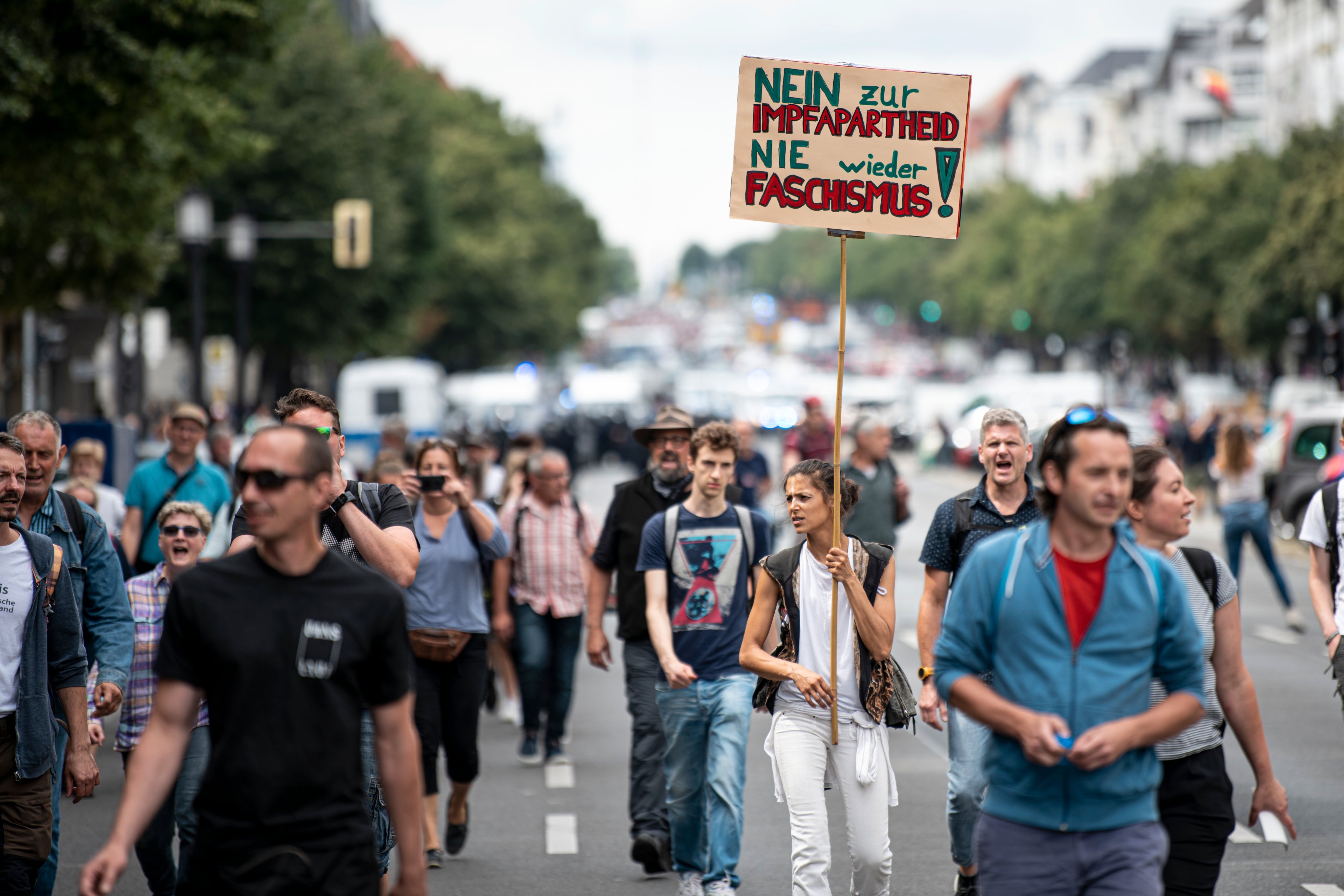 Ban on demonstrations in Berlin - meeting in Charlottenburg