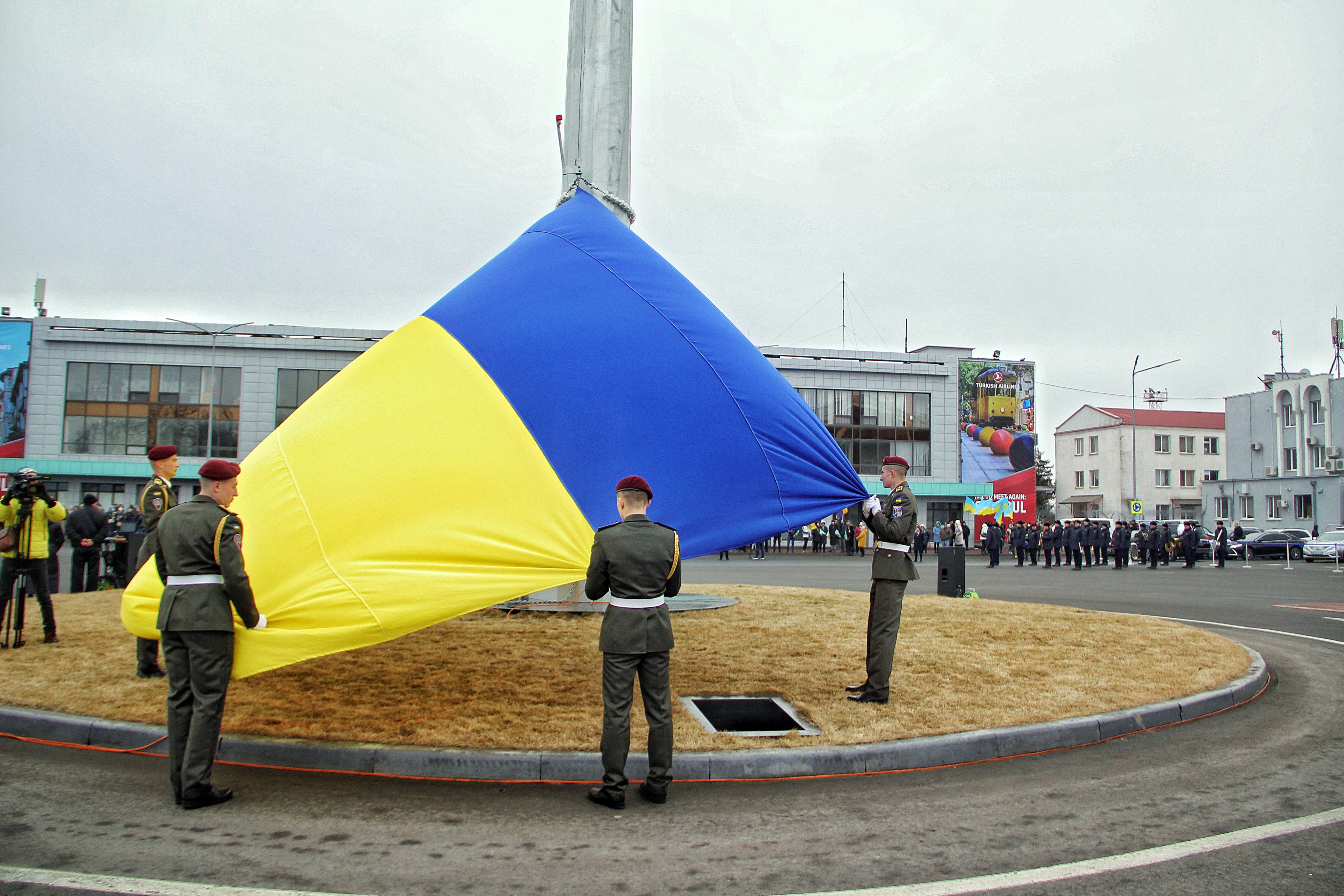 Raising of Ukrainian flag on Unity Day in Odesa