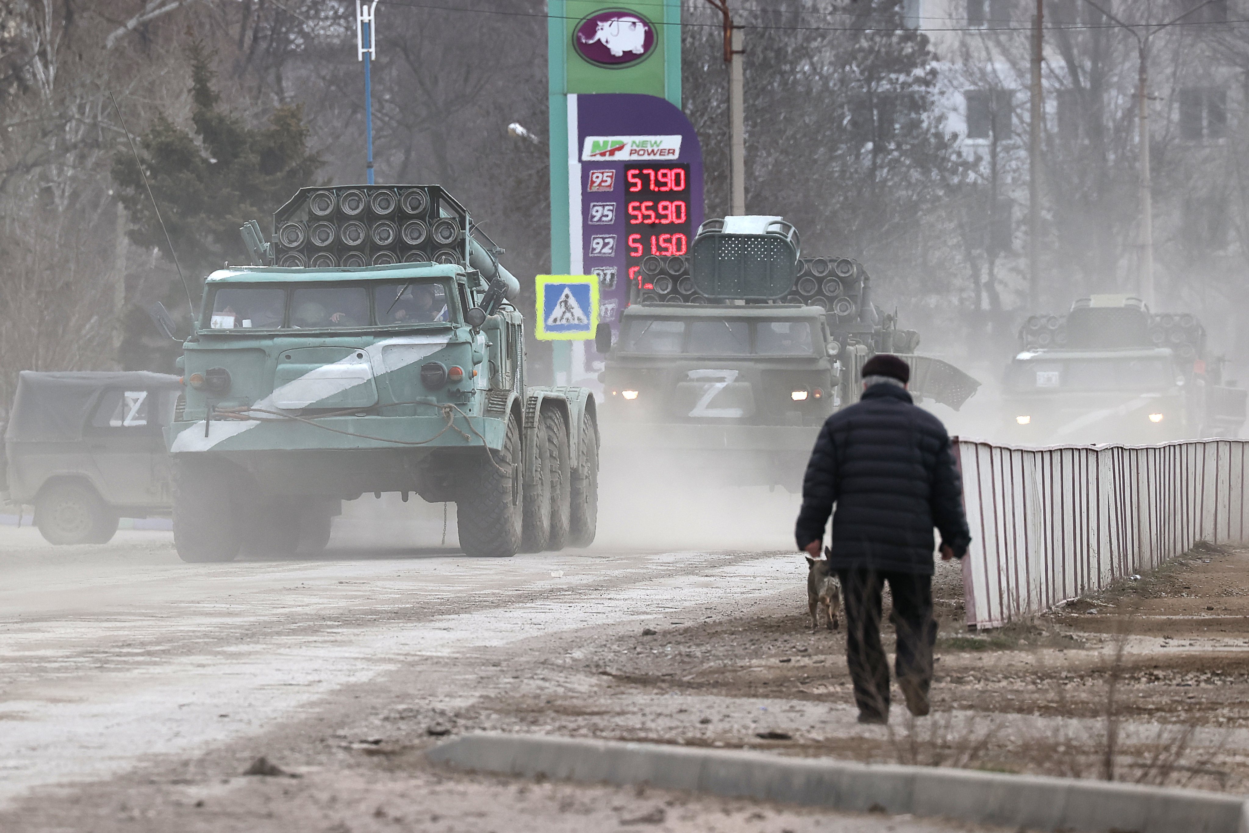 Military hardware moved across Crimea, Russia