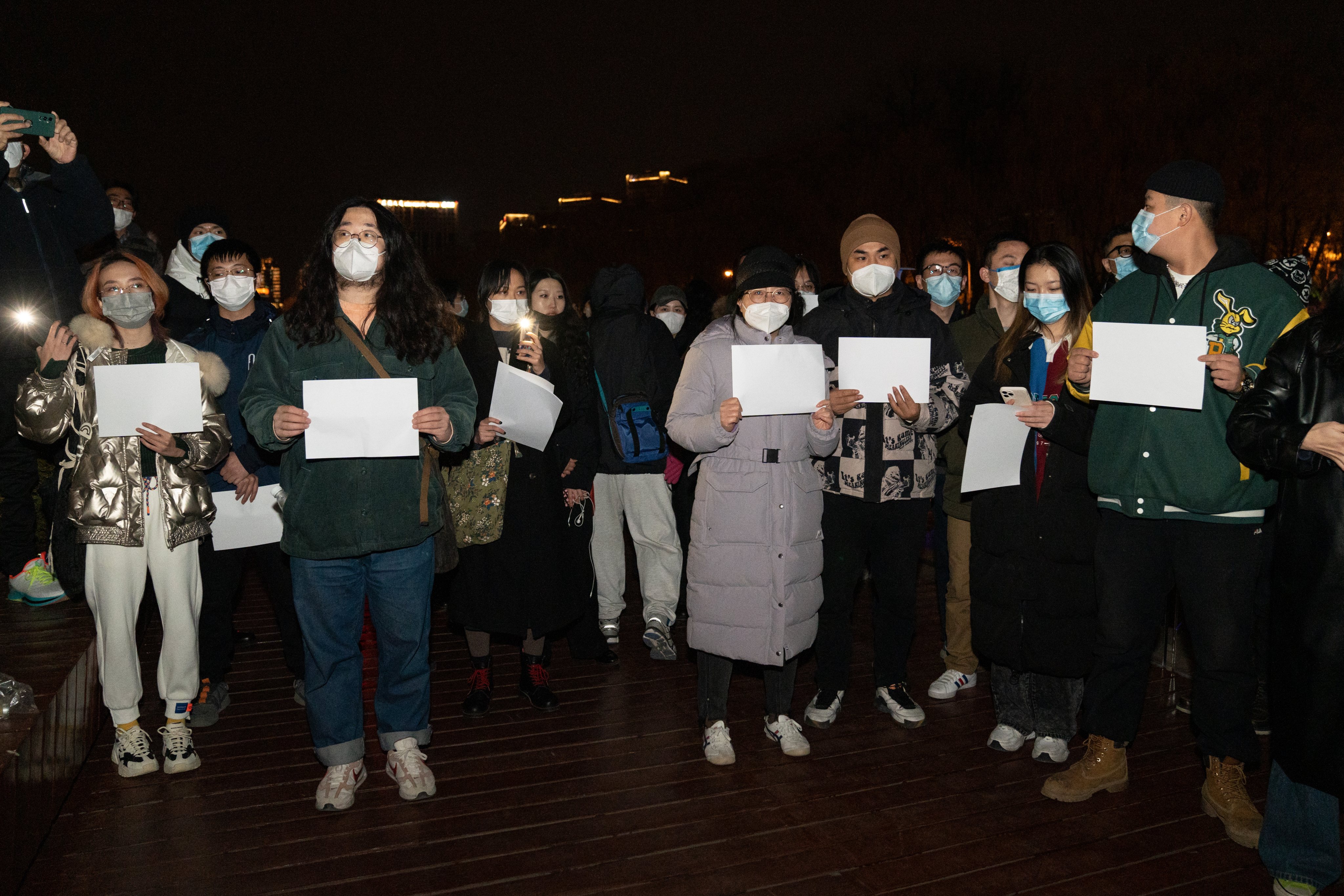 Protest in Beijing against Covid restrictions triggered by a fire in Urumqi