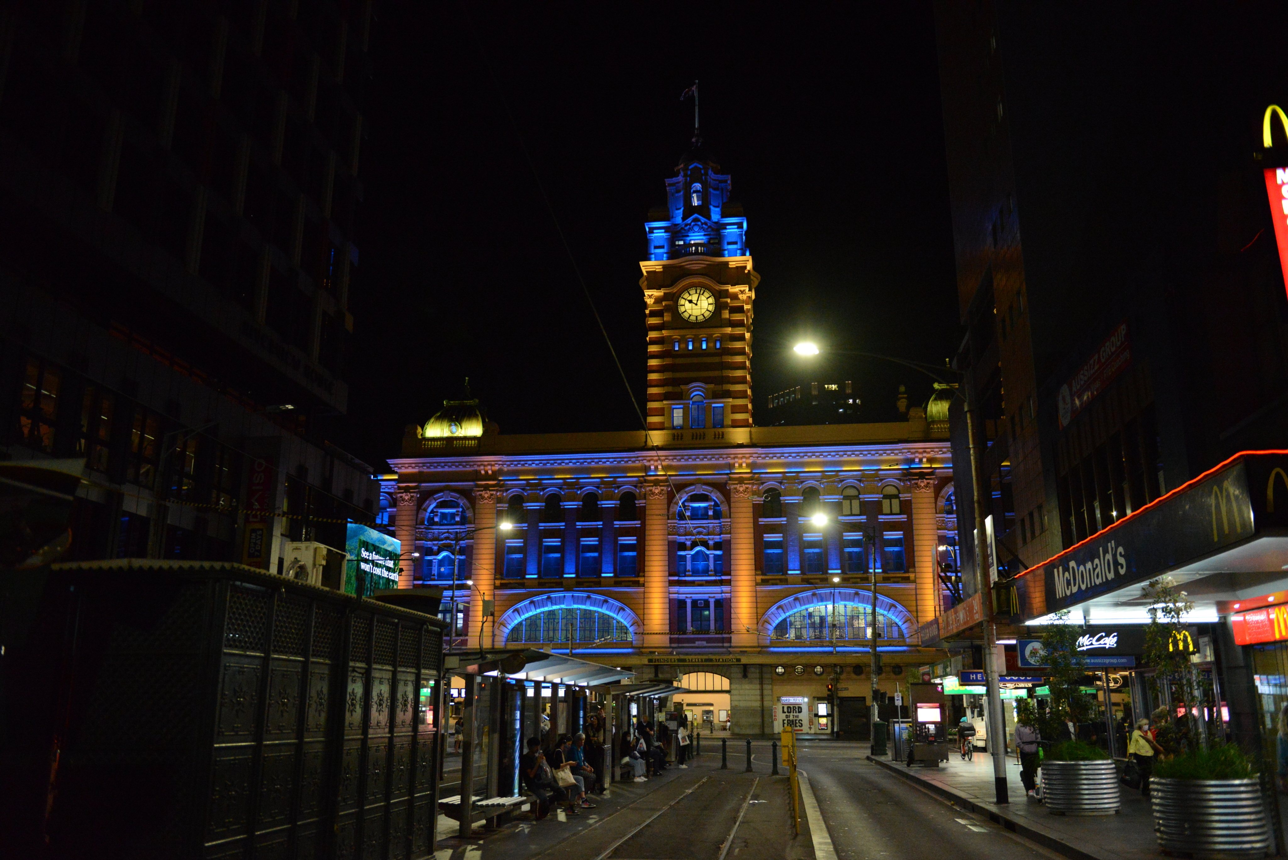 Estação Ferroviária de Flinders, em Melbourne, Austrália