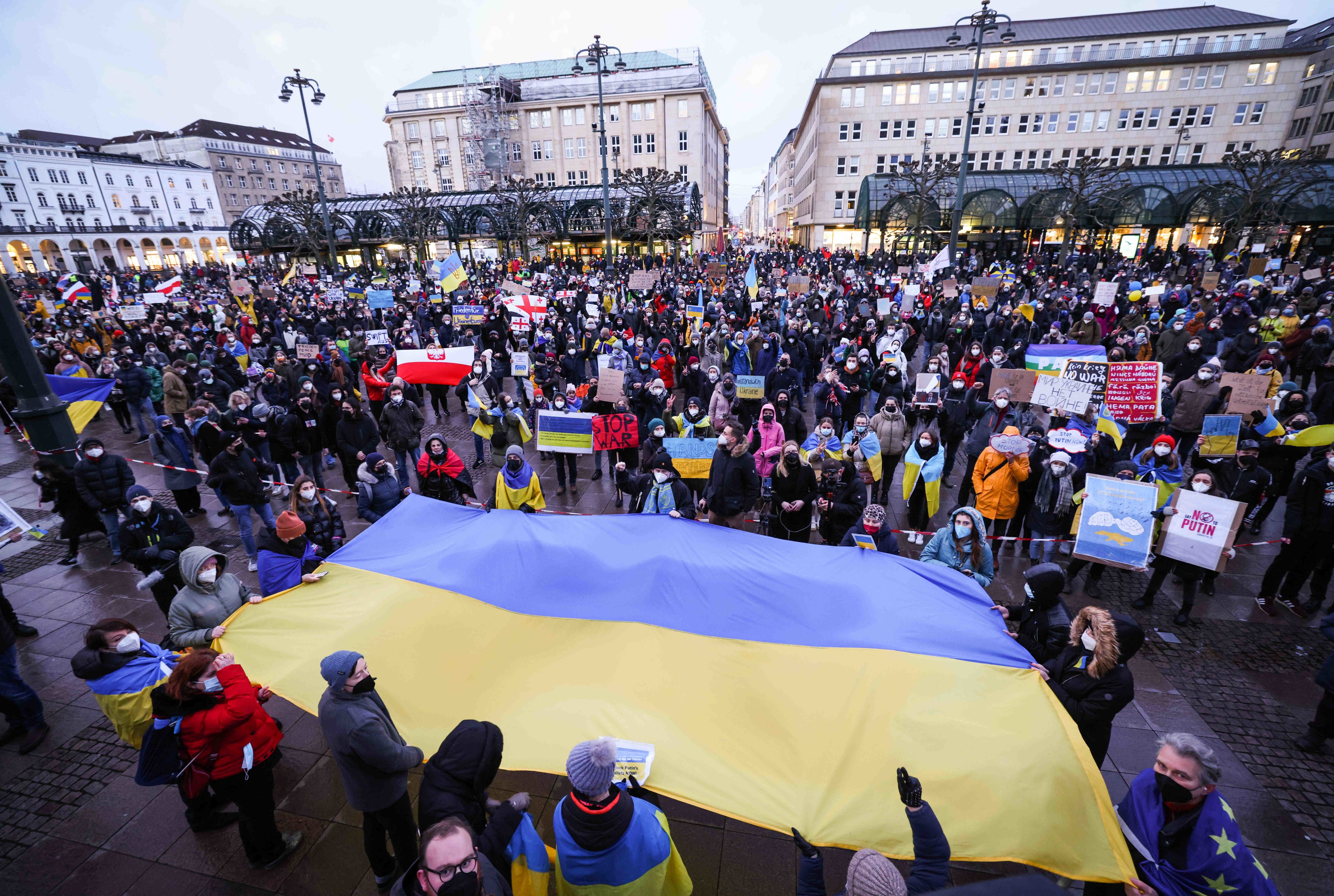 Protestos contra a invasão da Ucrânia em Hamburgo, Alemanha