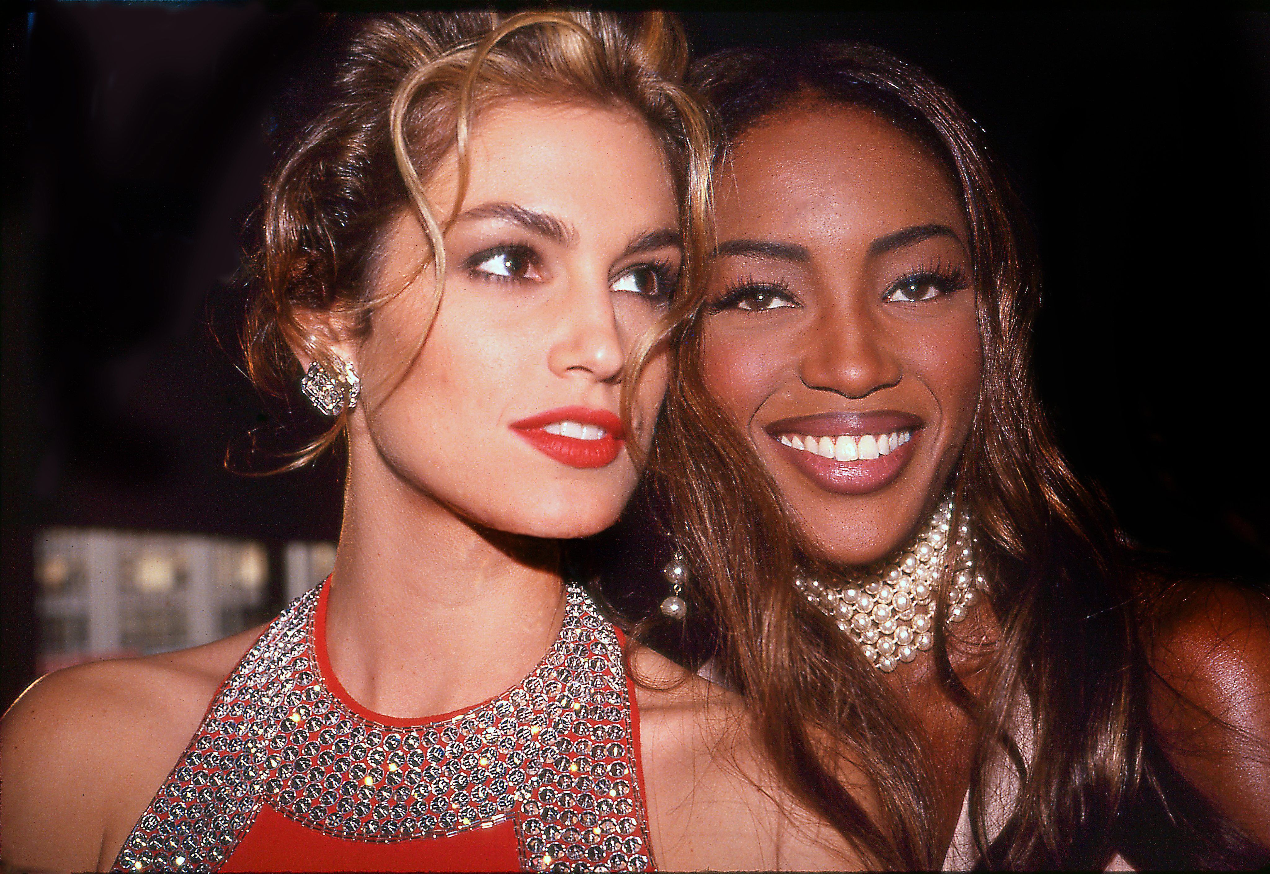 As modelos Cindy Crawford e Naomi Campbell numa festa privada em Nova Iorque