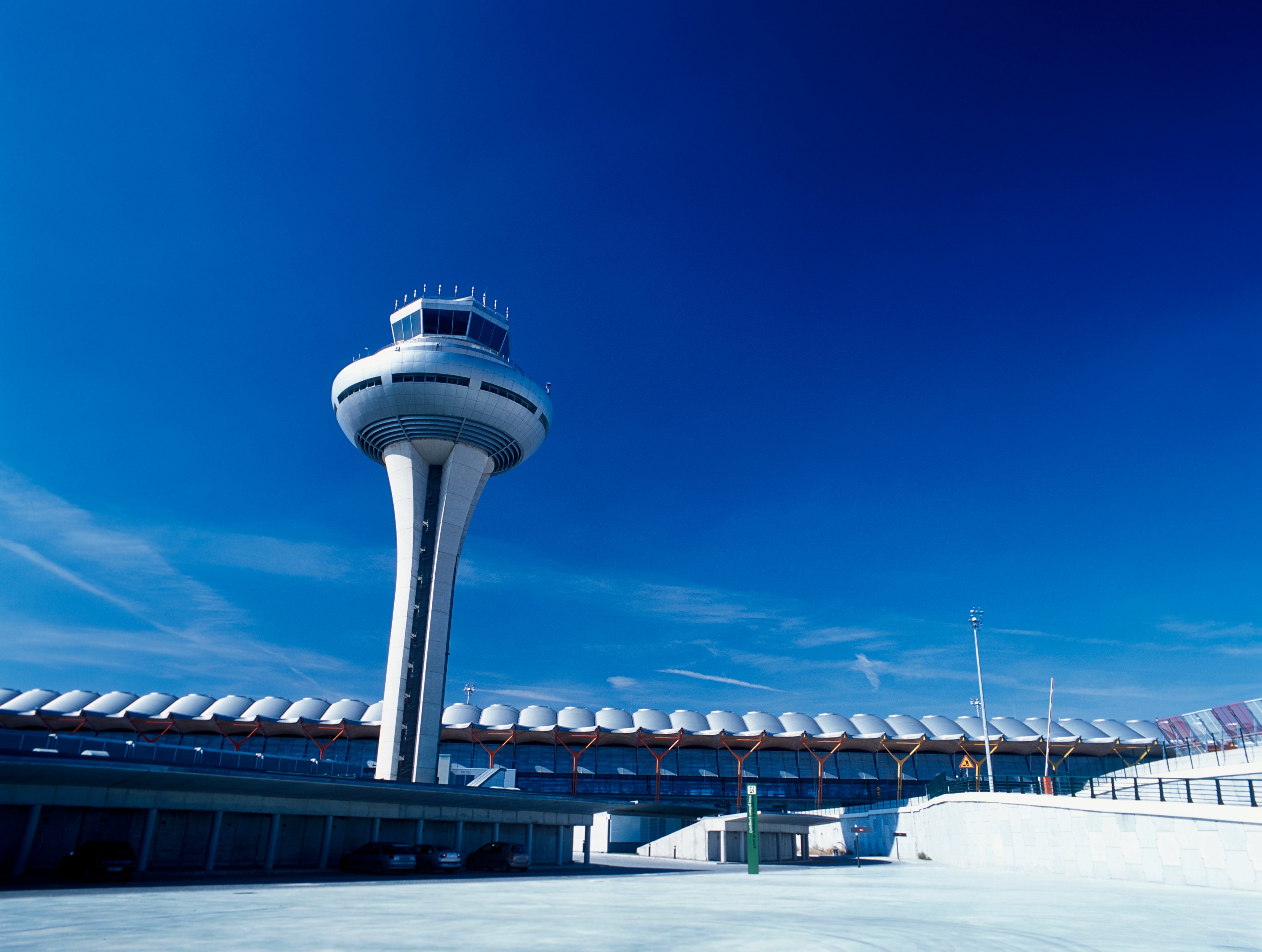 Madrid Barajas International Airport. (Spain) New terminal designed by Lamela - Richard Rogers Partnership arquitects.