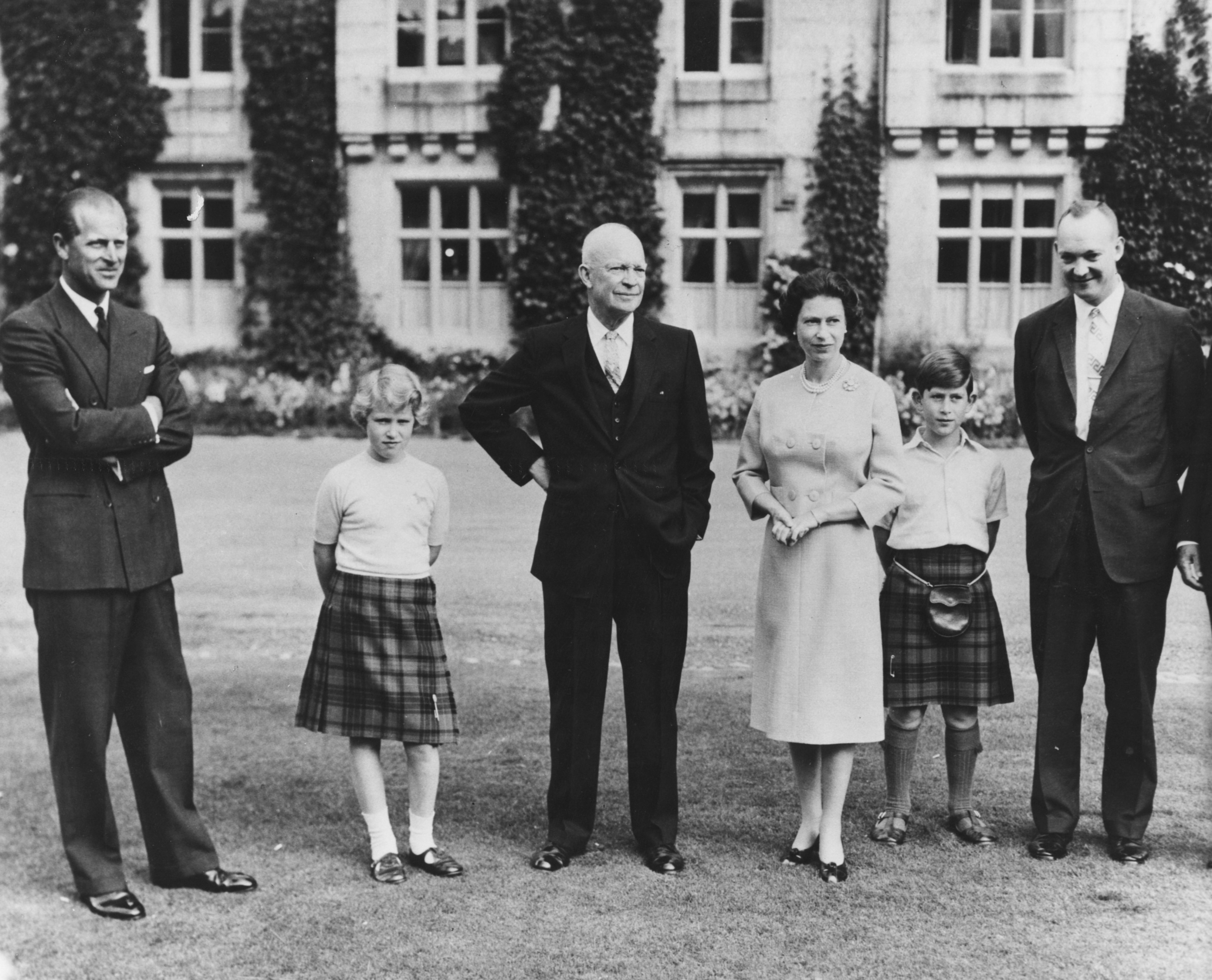 General Eisenhower And The Royal Family