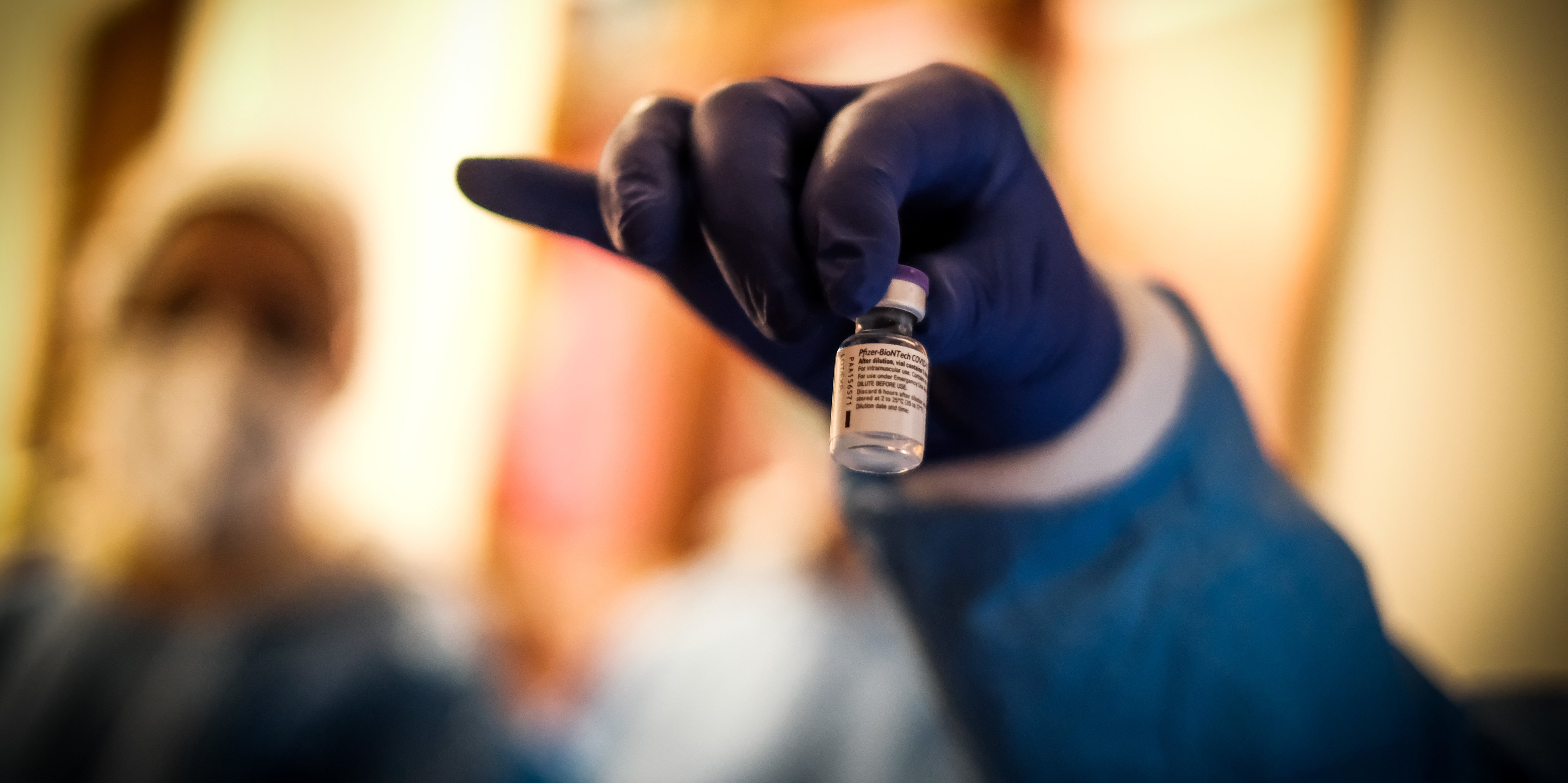 Setenta mil pessoas já foram vacinadas contra a Covid-19 em Portugal continental