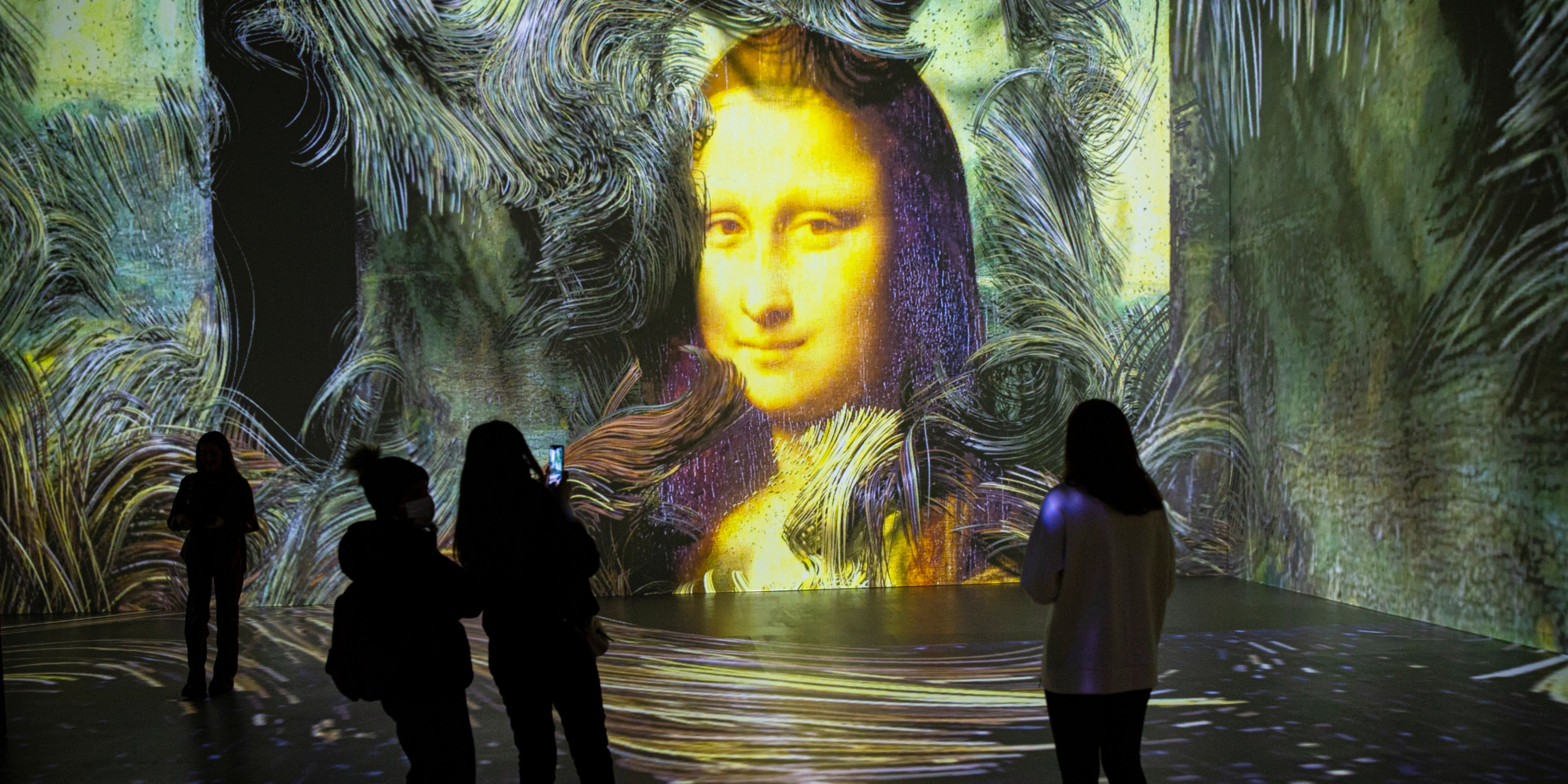 Da Vinci exhibition at X Media Art Museum