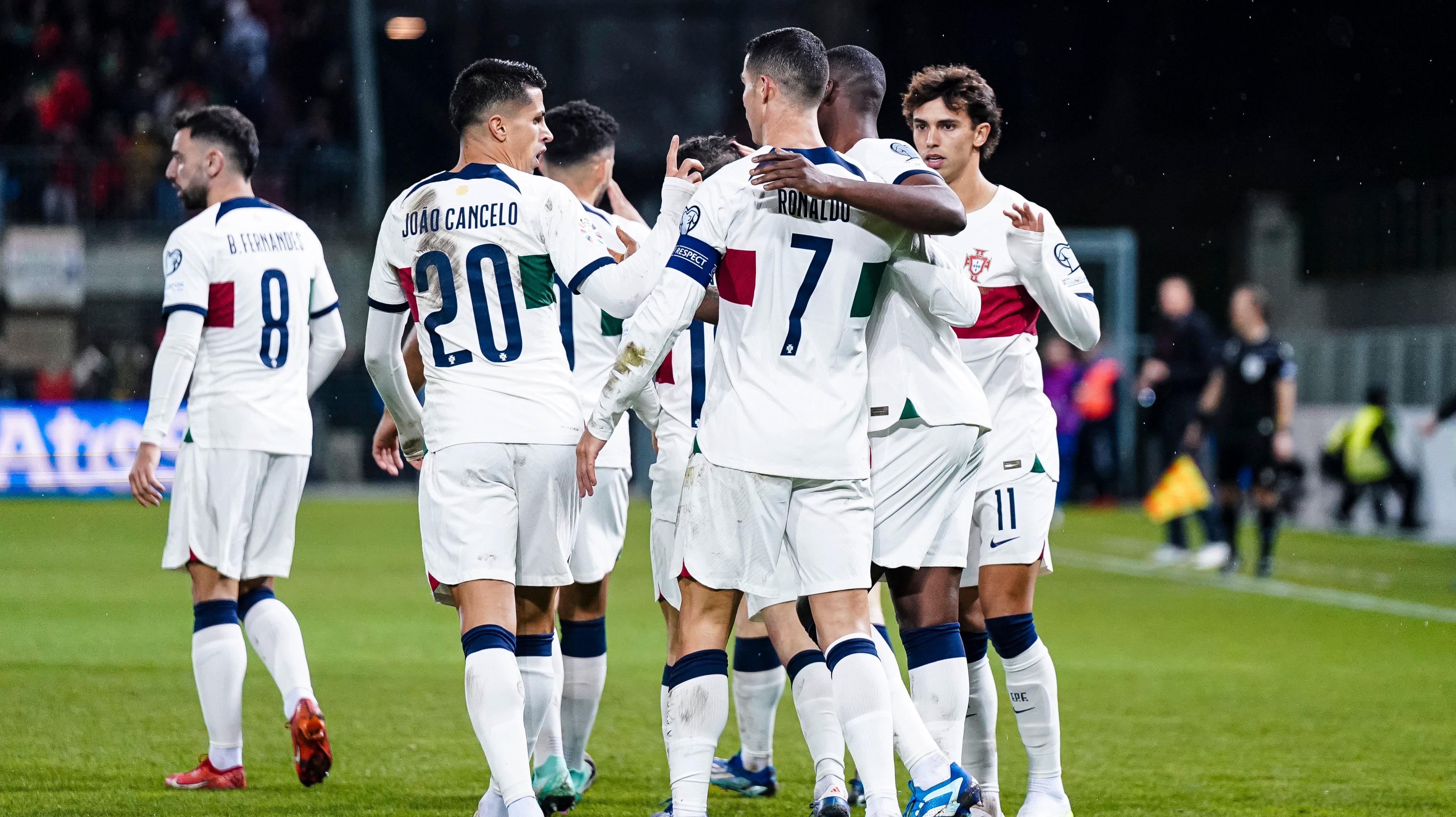 Liechtenstein 0 x 2 Portugal  Eliminatórias da Eurocopa: melhores