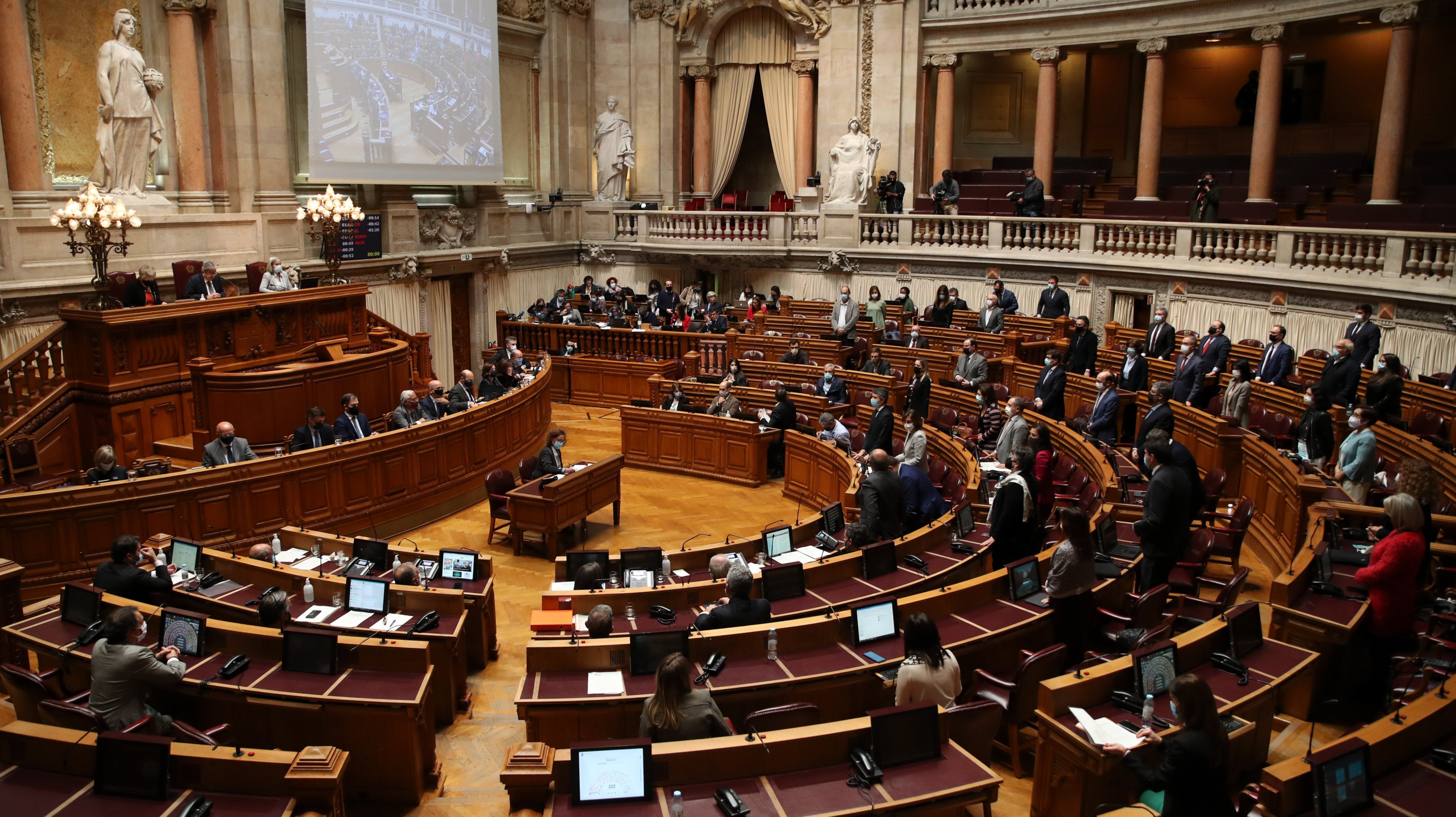 Com o alargamento dos prazos proposta pelo PSD, os clientes apenas voltariam a pagar os juros dos créditos depois de finalizadas as moratórias