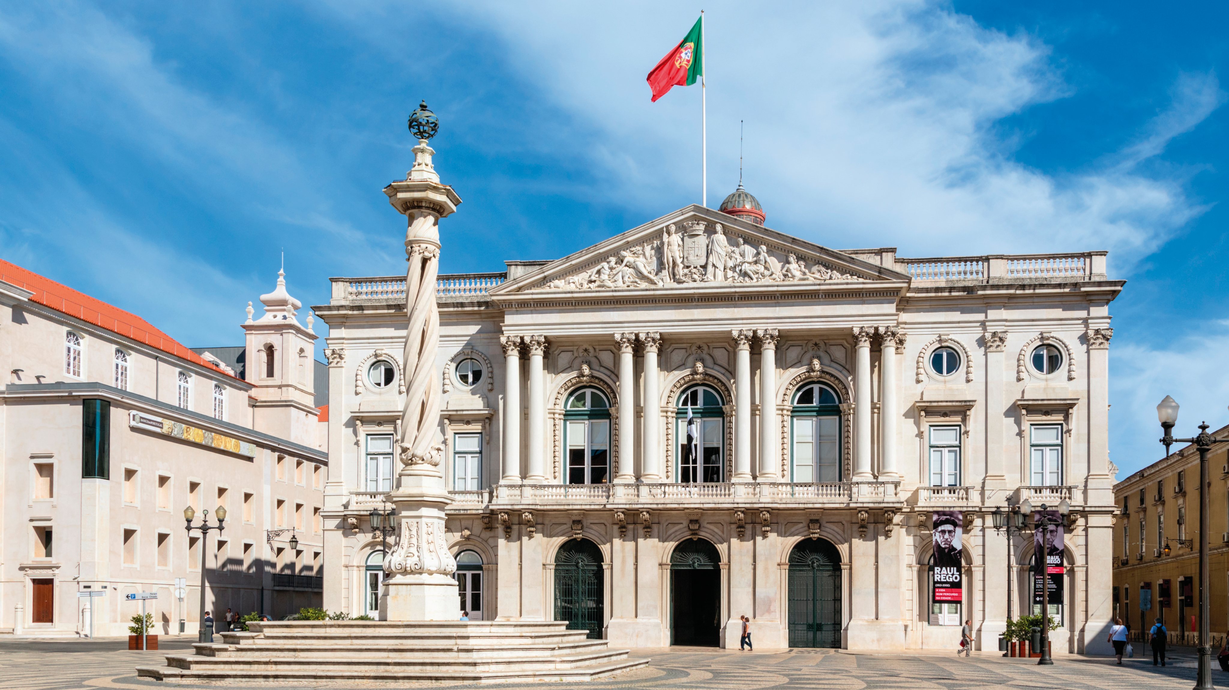 Psp Instaura Inquérito Sobre Atuação Na Reunião Da Assembleia Municipal De Lisboa Observador