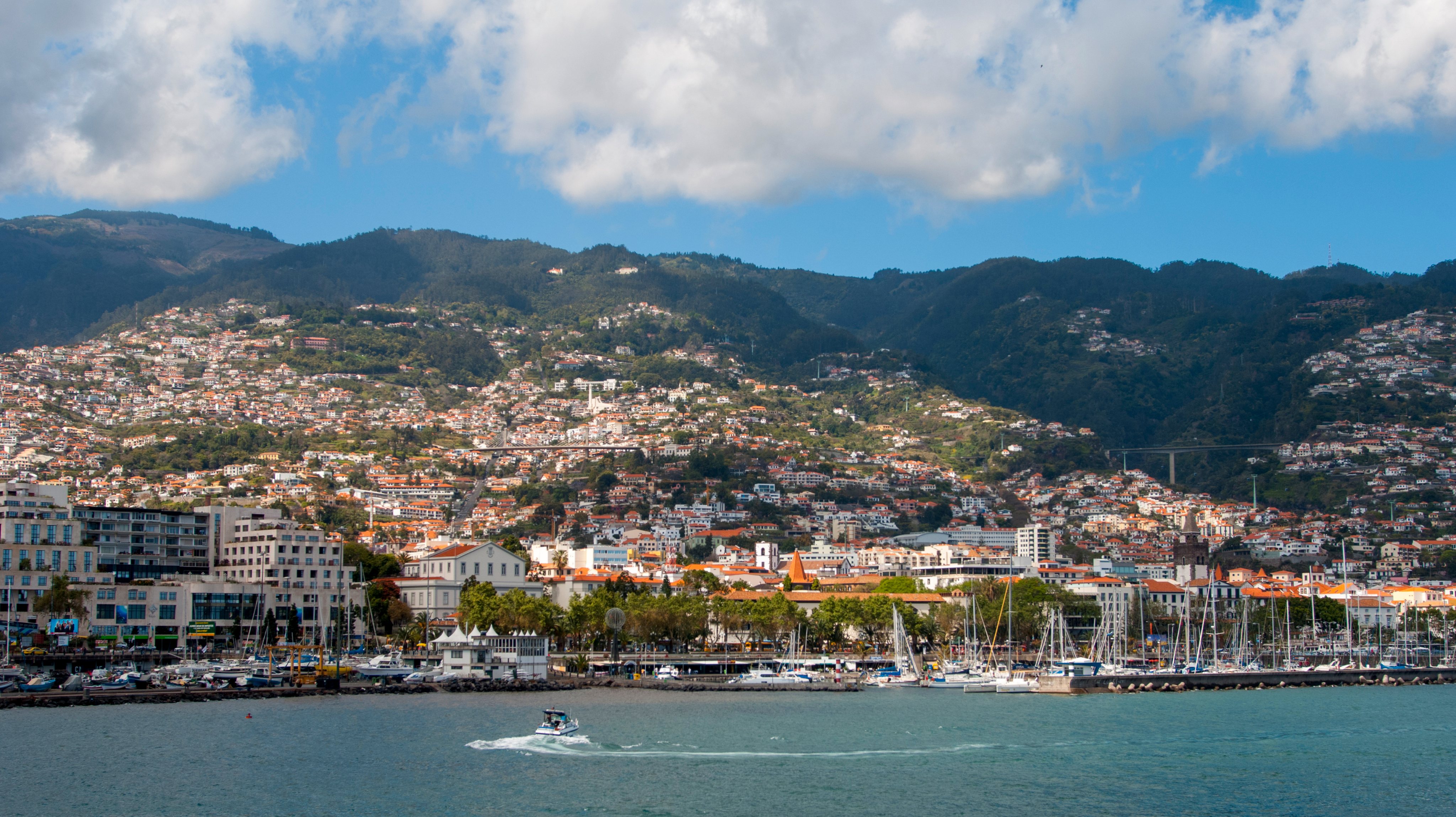 Vista Costal da cidade do Funchal, Madeira