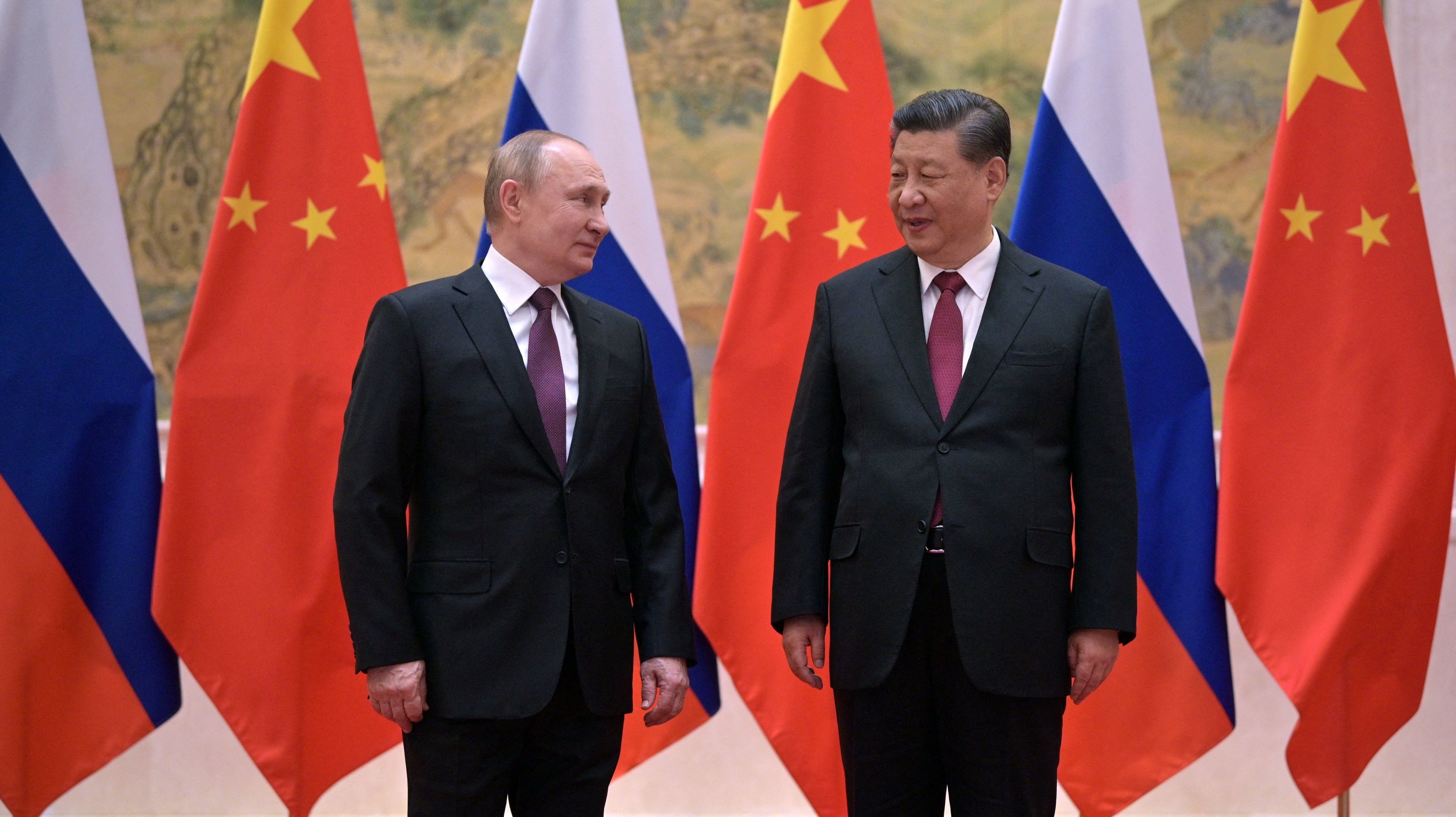 Xi Jinping e Vladimir Putin vão reunir-se entre segunda e quarta-feira a convite do líder russo